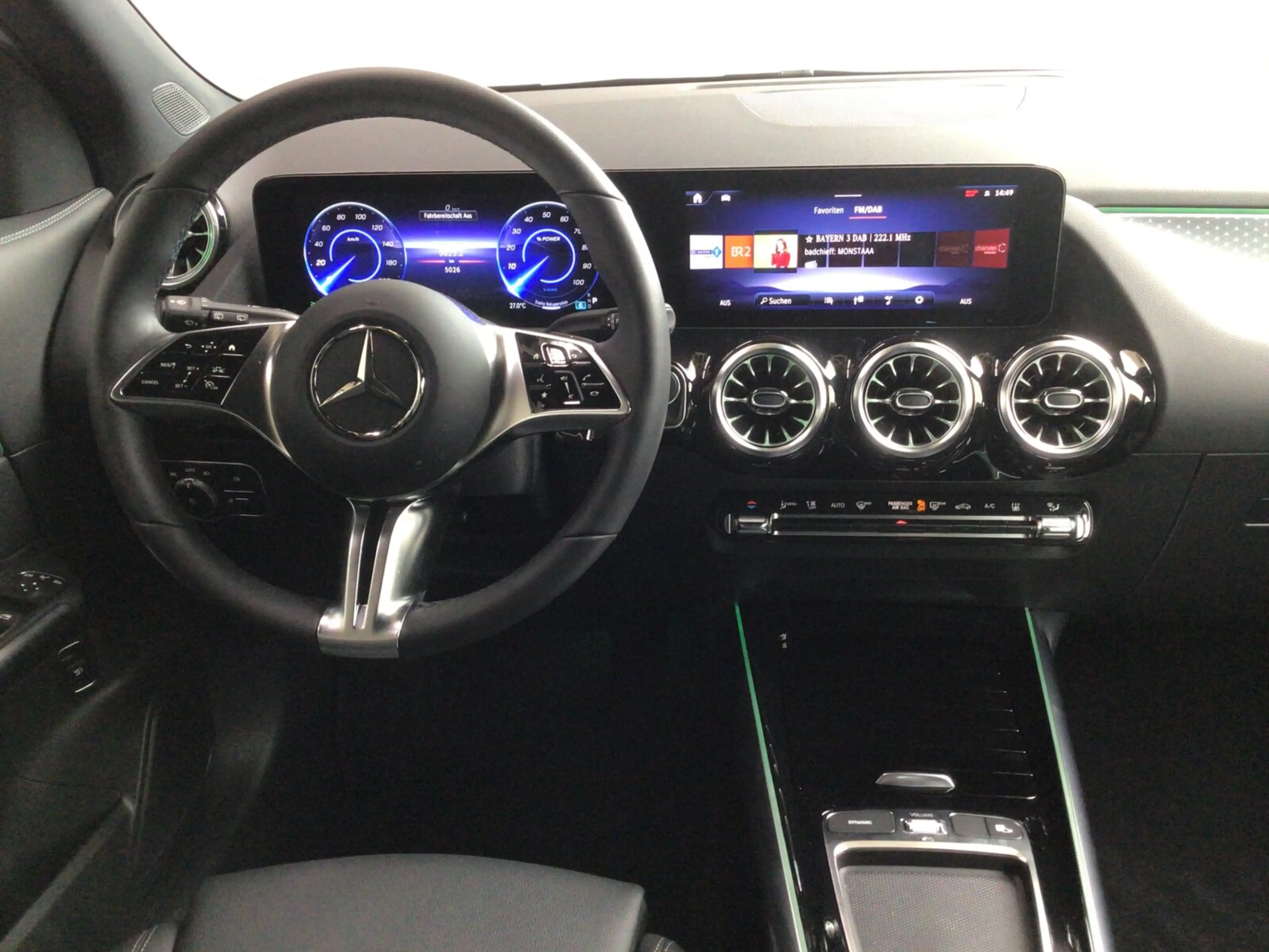 Mercedes-Benz EQA 300 EQA 300 4M Progressive Advanc/Totw/V-Distr/MBUX — photo 7