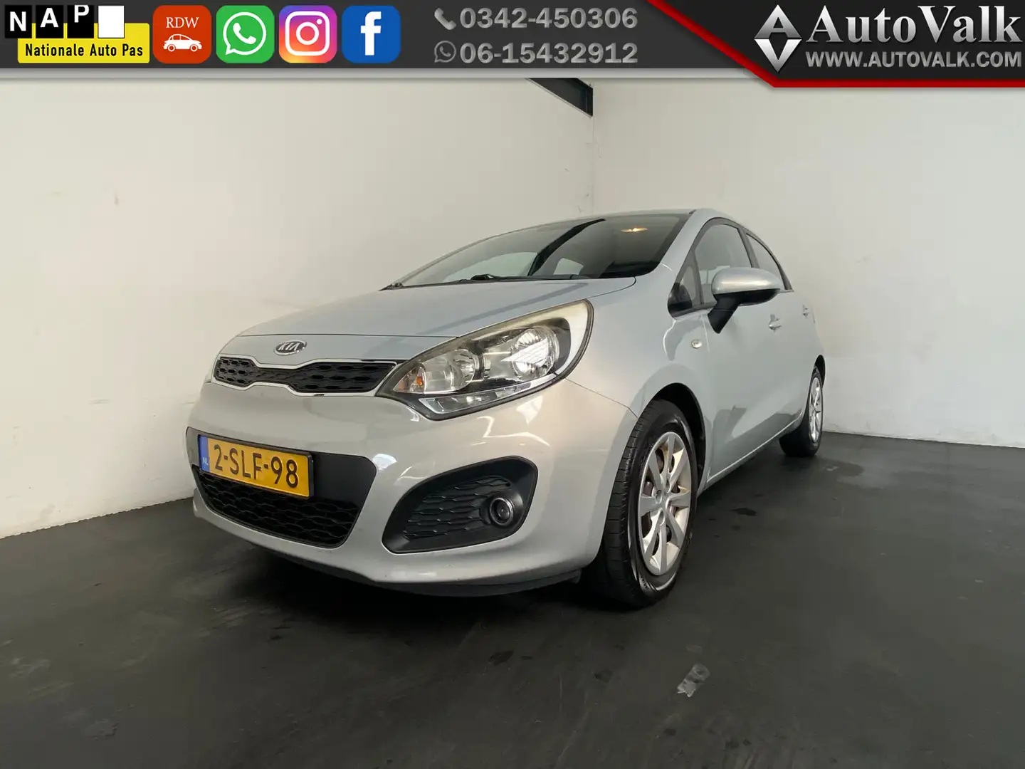 Kia Rio 1.4 CVVT Plus Pack Gris - 1