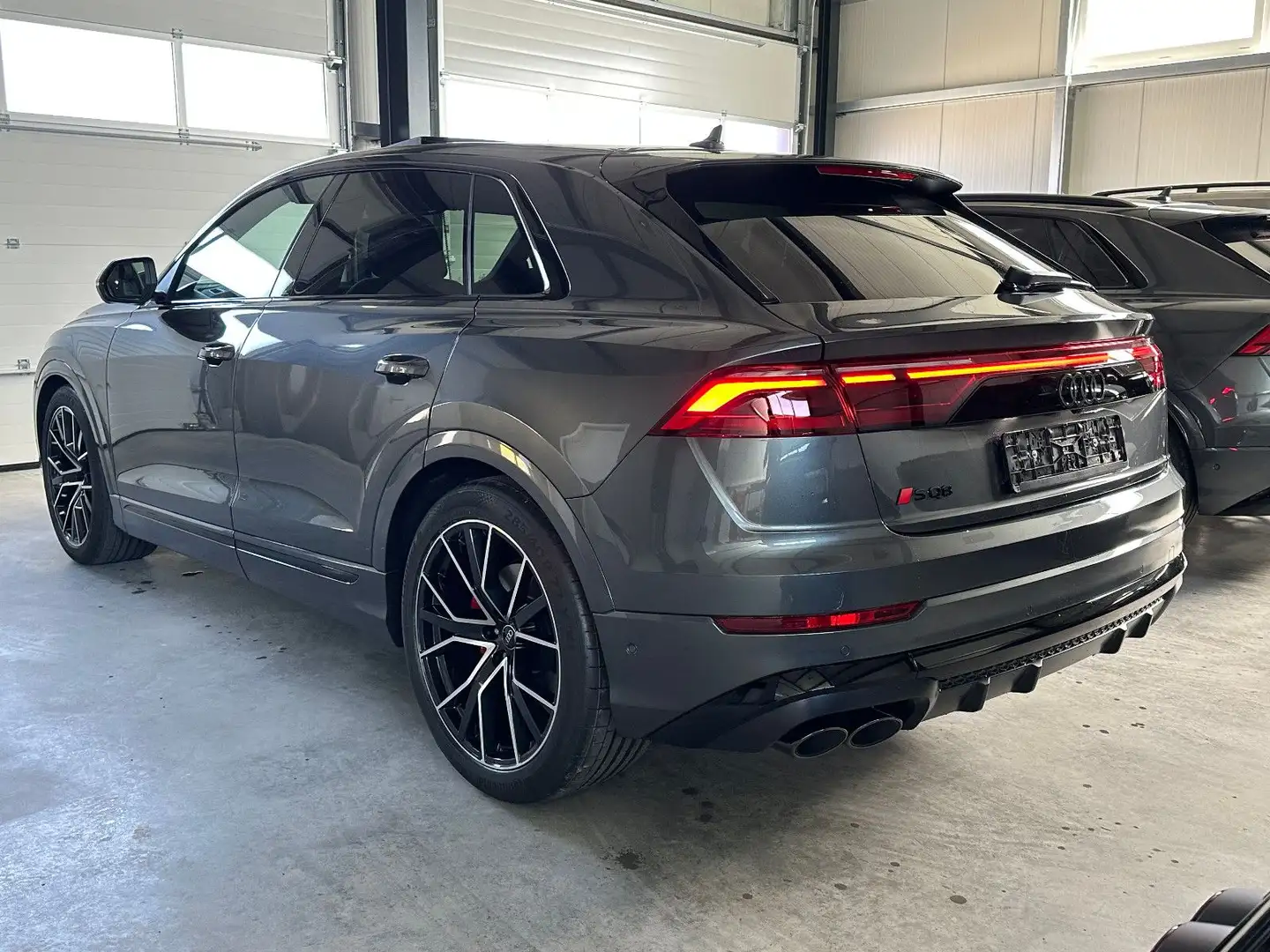Audi SQ8 SUV 2025/Pano/360°/AHK/4-Z/Leder Gris - 2