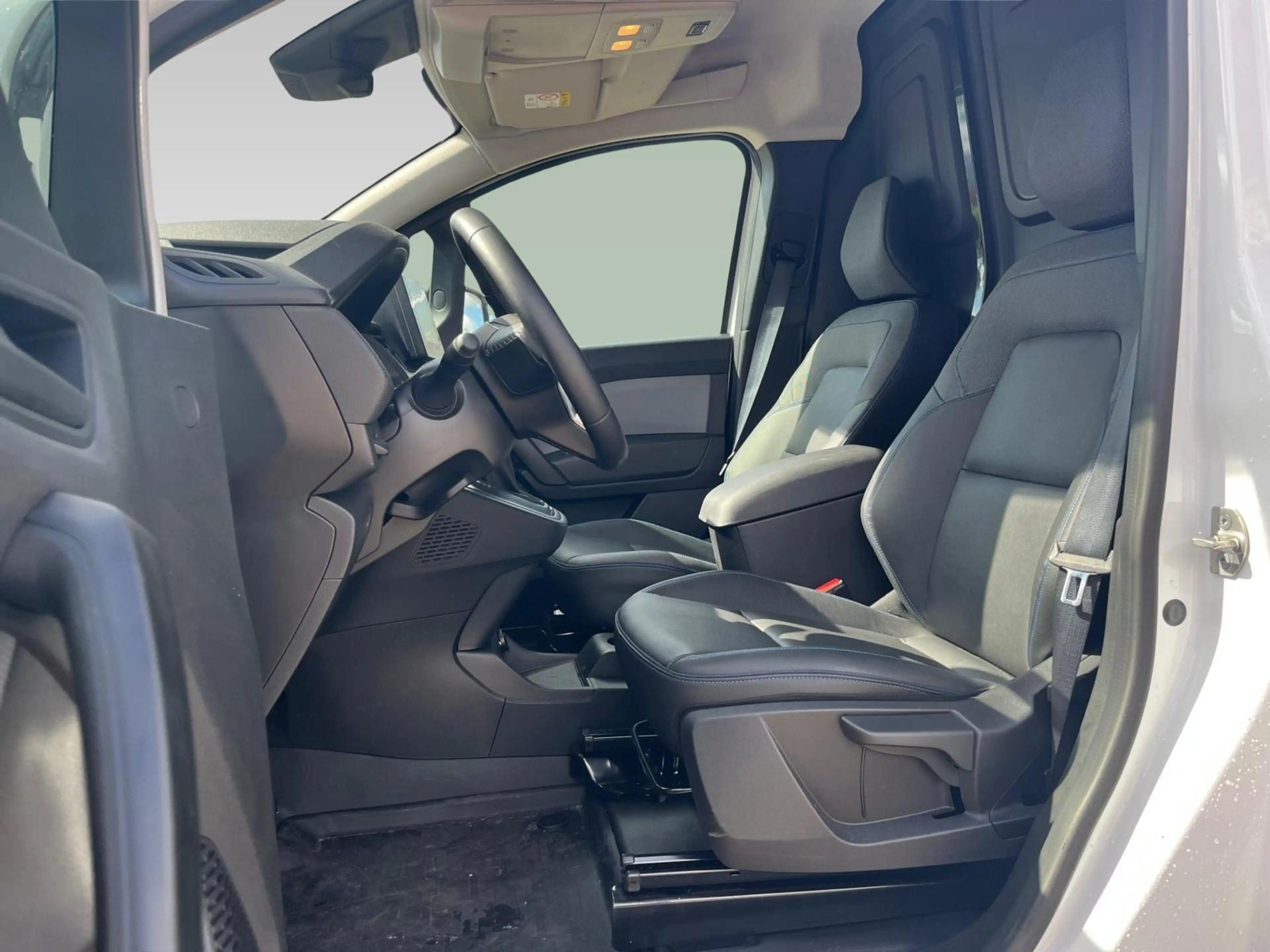 Nissan Townstar N-Connecta L2 44 kWh — photo 15