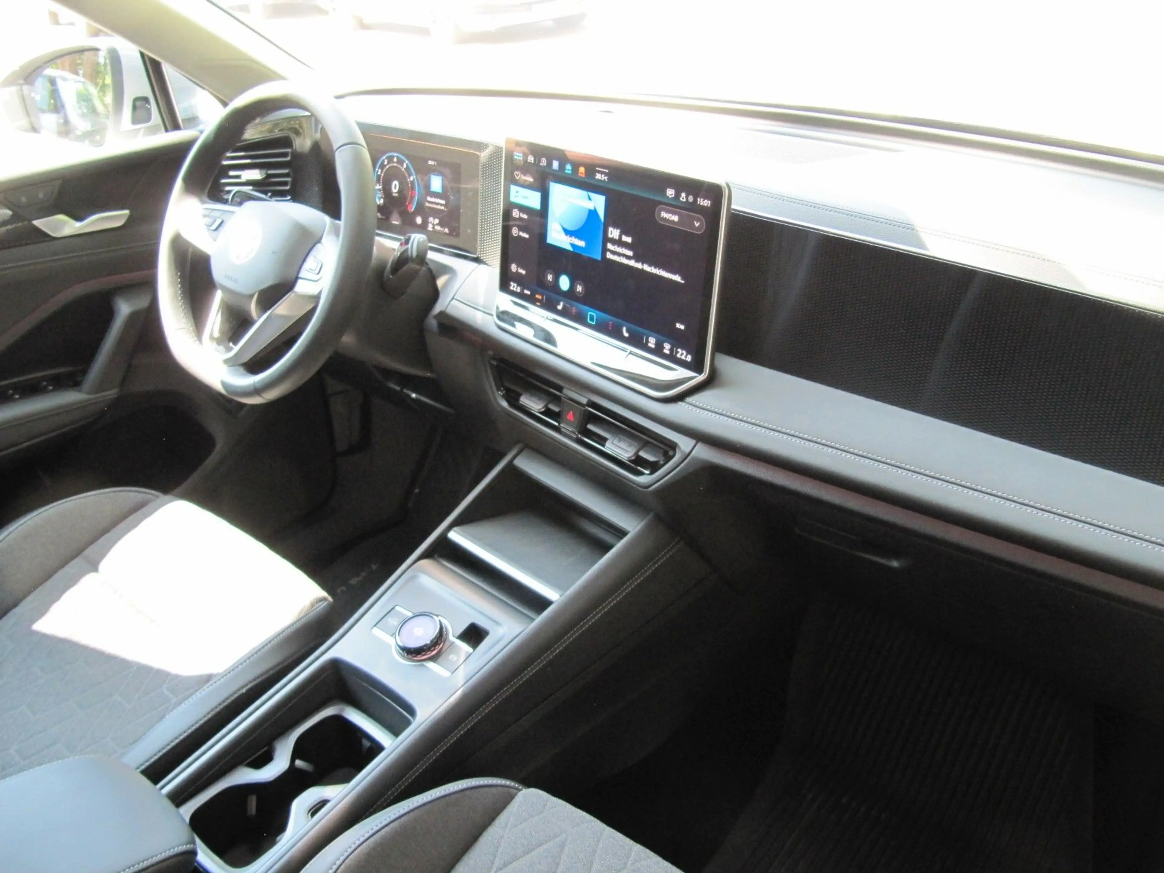 Volkswagen Tiguan 1.5 eTSI  DSG+STANDHEIZ+KAMERA — photo 8