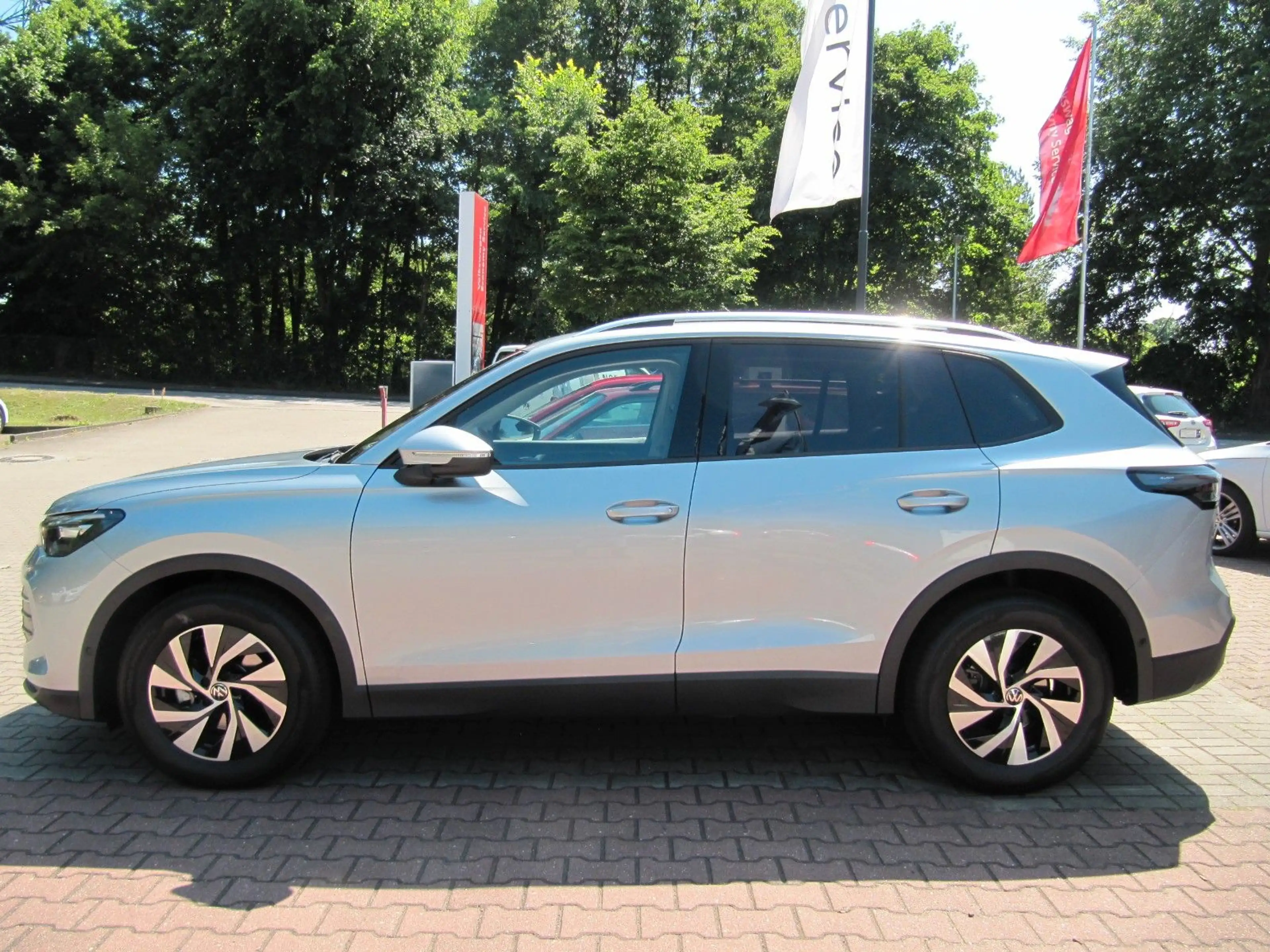 Volkswagen Tiguan 1.5 eTSI  DSG+STANDHEIZ+KAMERA — photo 6