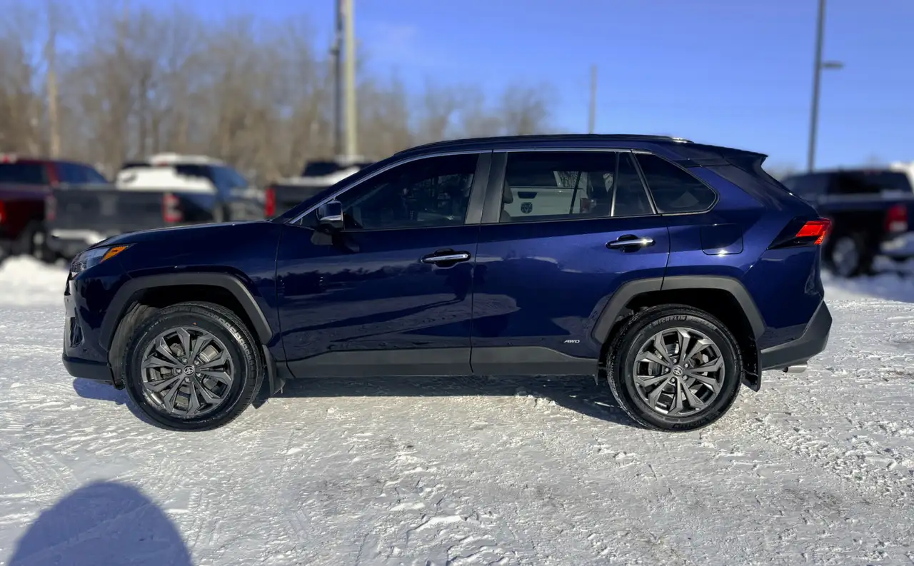 Toyota RAV 4 снимка Toyota RAV 4