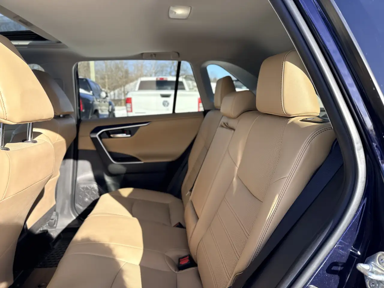 Toyota RAV 4 снимка Toyota RAV 4