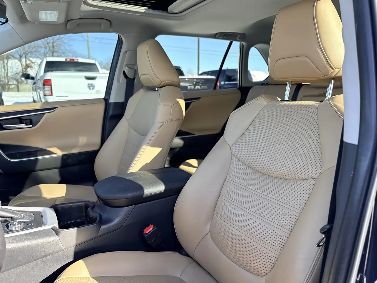 Toyota RAV 4 снимка Toyota RAV 4
