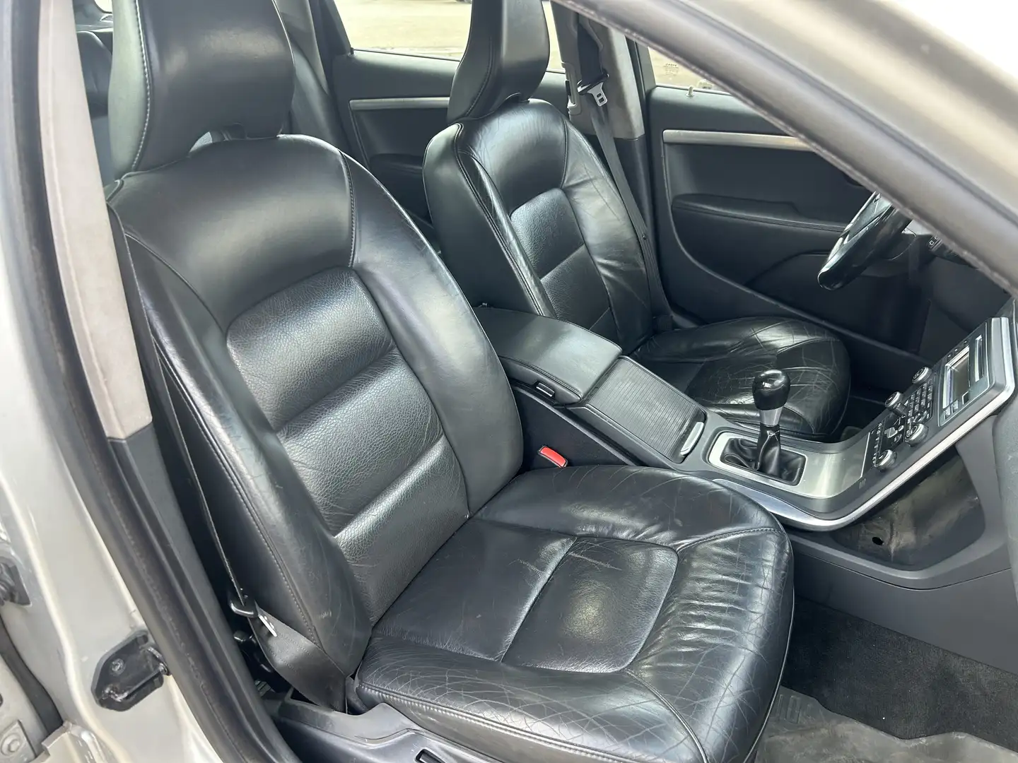 Volvo V70 D5 R-Design—Email werden nicht beantwortet—- - 2