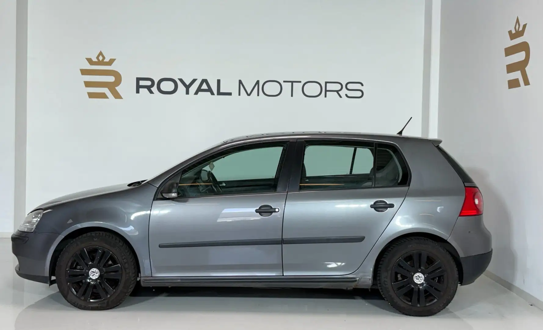Volkswagen Golf 5 Grau - 2