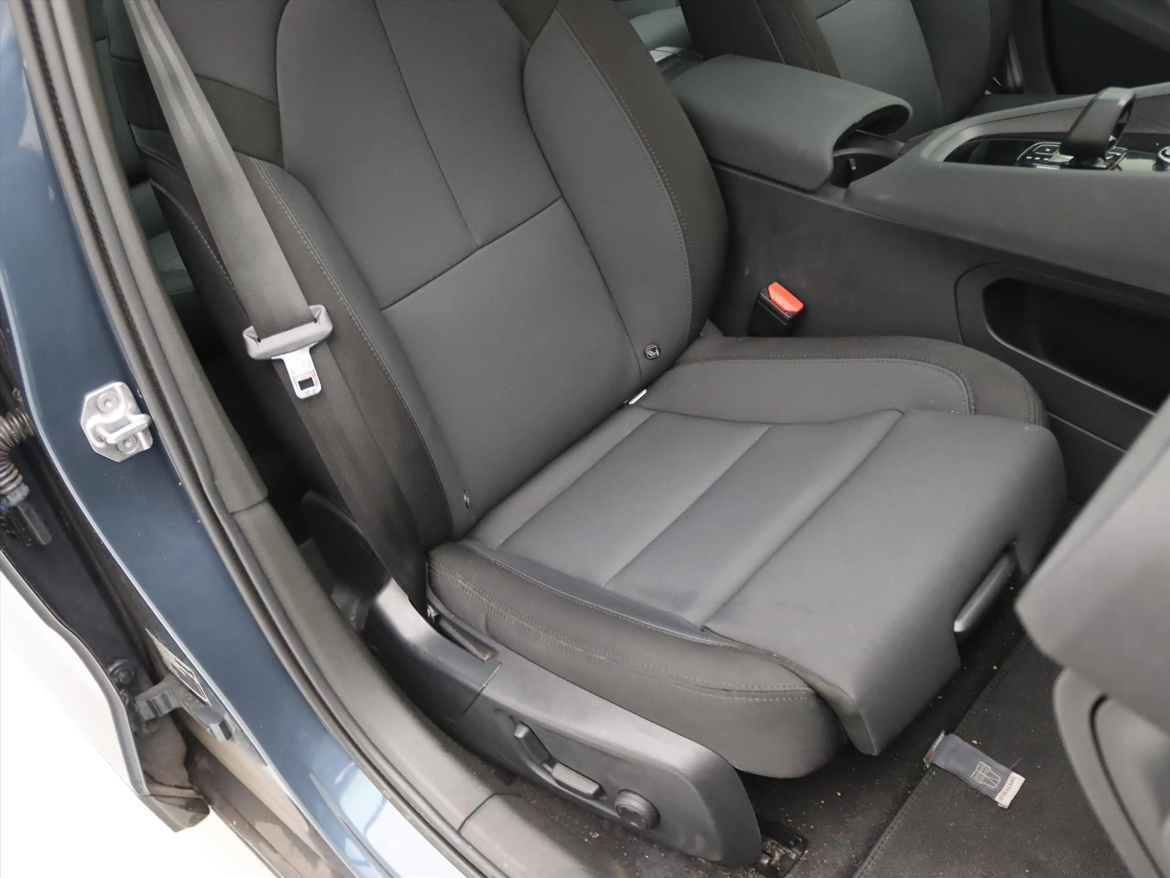 Polestar 2 Standard Range Single Motor 224PK 95.7% SoH [ TREK — photo 17