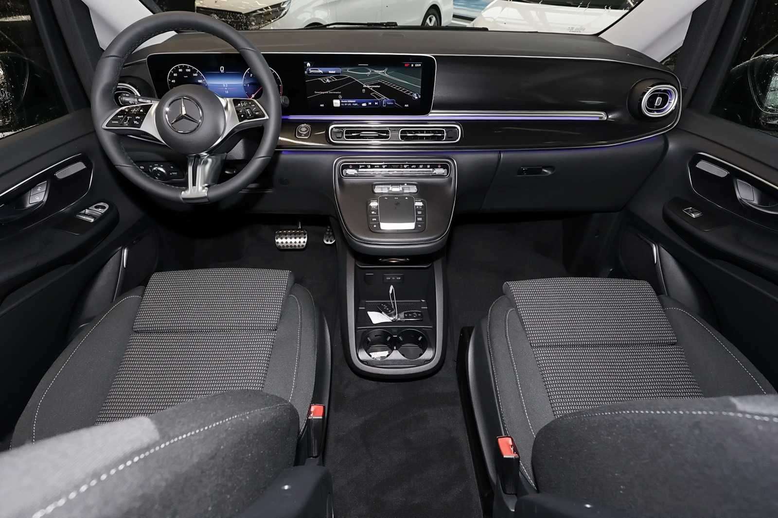 Mercedes-Benz V 250