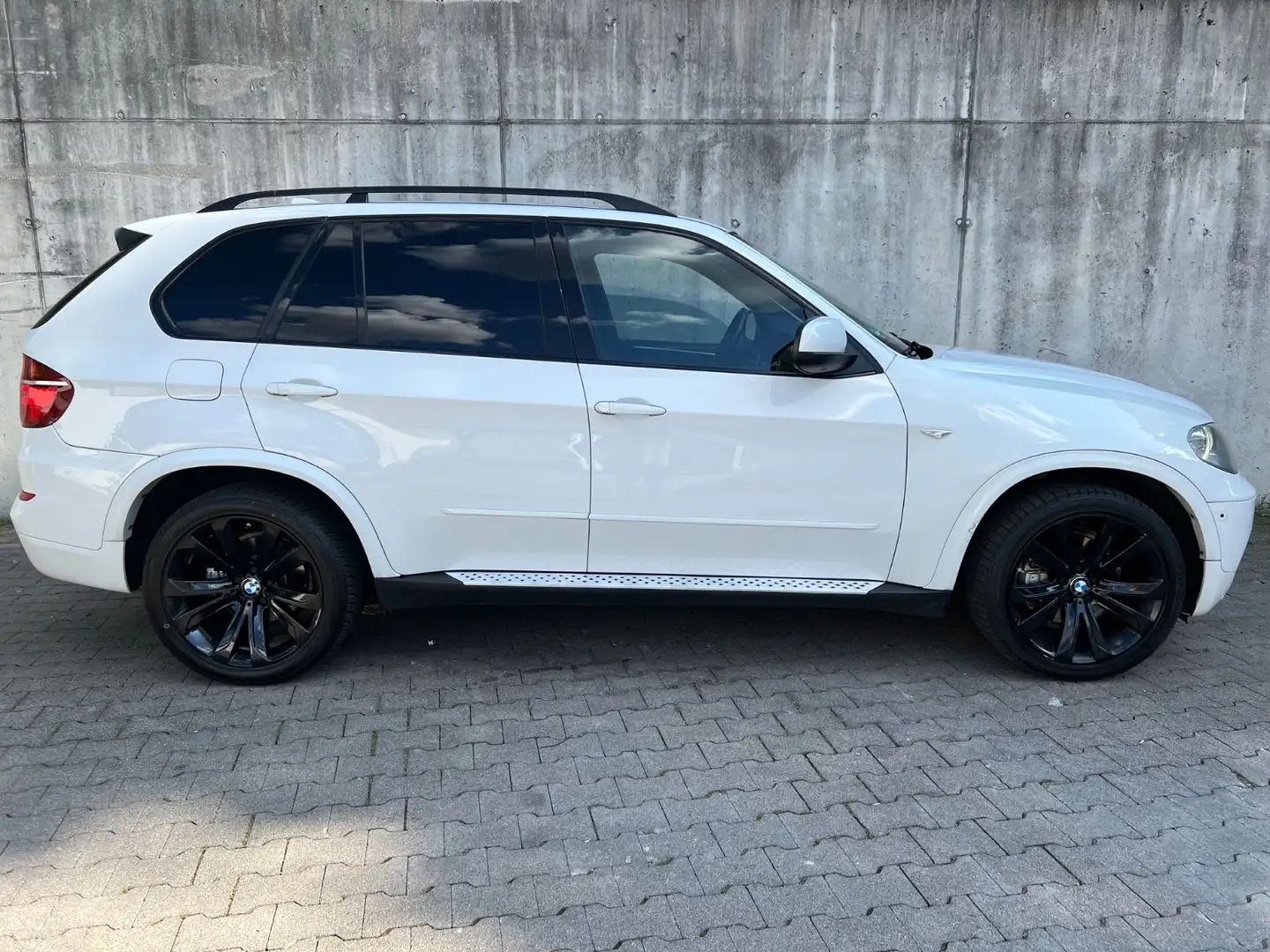 BMW X5 30d xDrive M-Paket*Pano*Kamera*20Zoll*AlpinW Blanco - 2