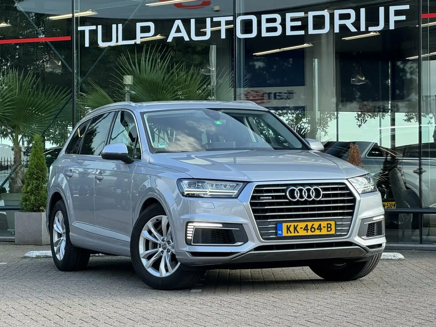Audi Q7 3.0 TDI e-tron quattro Premium 2016 dealer ond Nie Grijs - 2