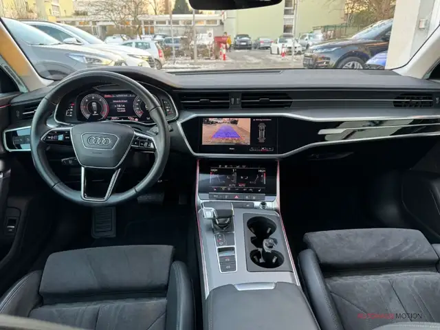 Audi A6 view 12