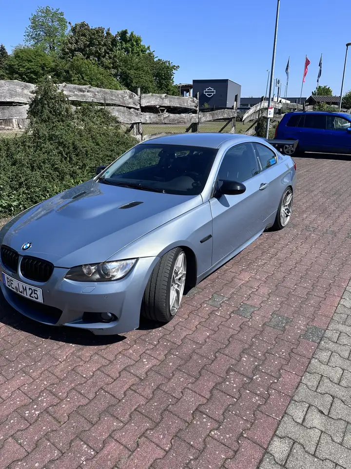 BMW 325