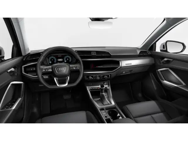 Audi Q3 view 8