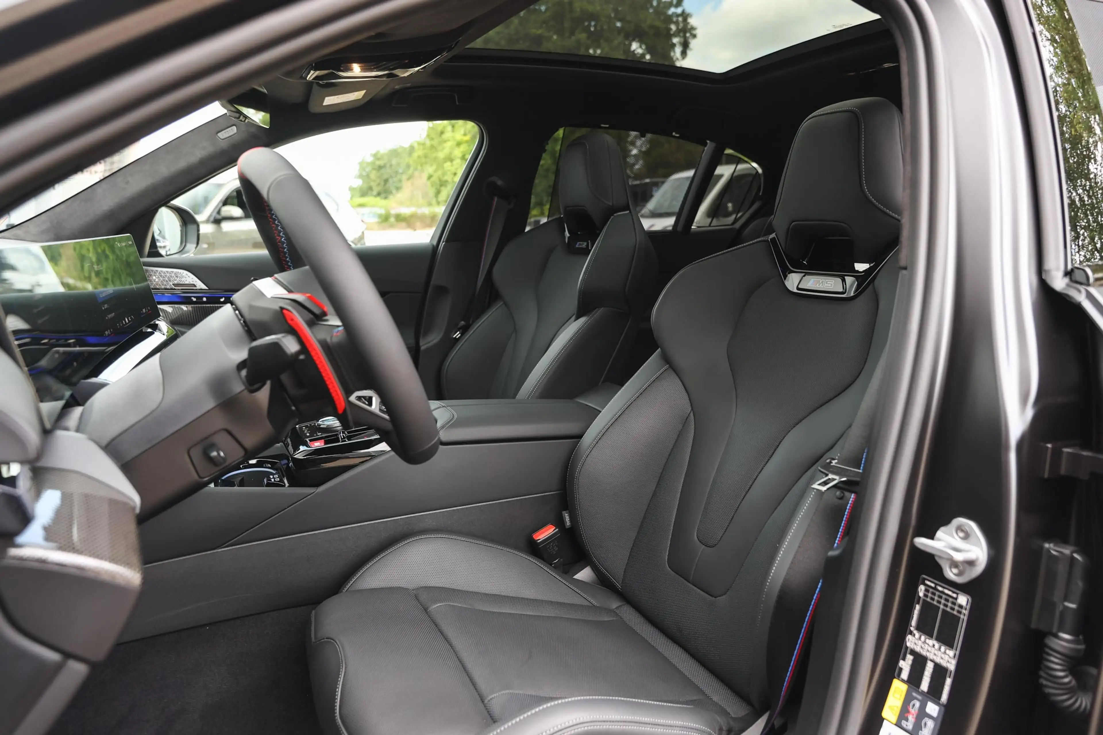 BMW M5 Automaat / M Drive Professional / Panoramadak / Bo — photo 9