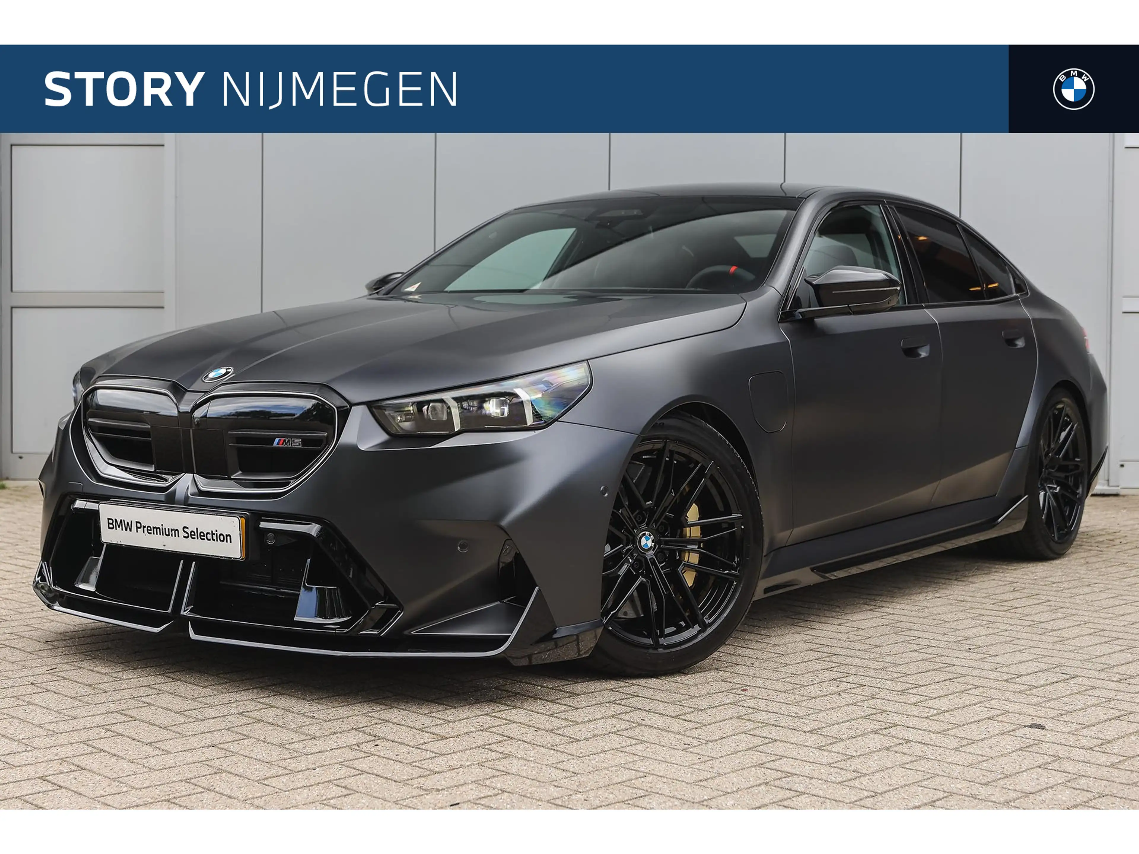 BMW M5 Automaat / M Drive Professional / Panoramadak / Bo