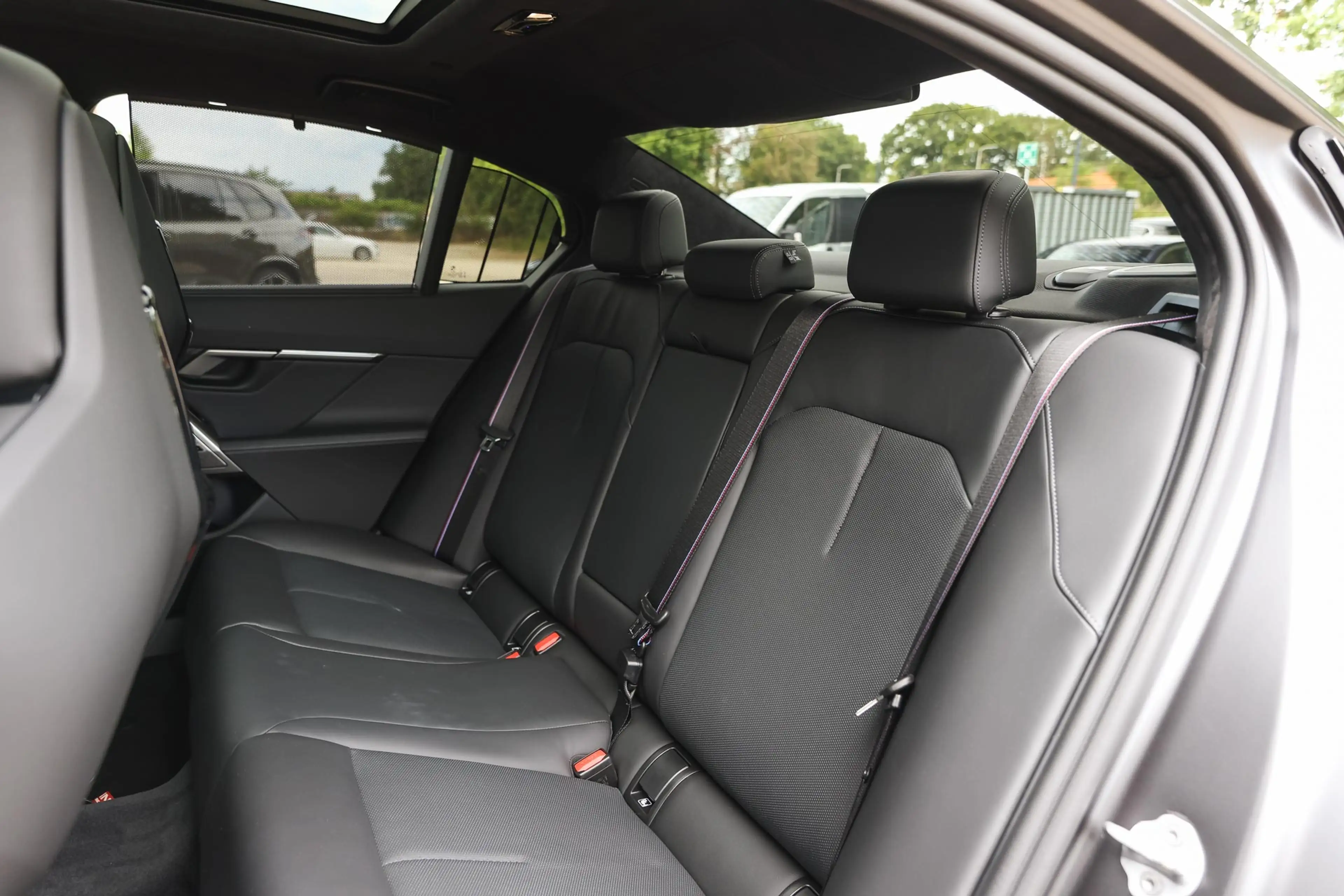 BMW M5 Automaat / M Drive Professional / Panoramadak / Bo — photo 13