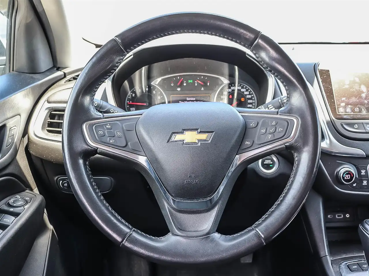 Chevrolet Equinox снимка Chevrolet Equinox