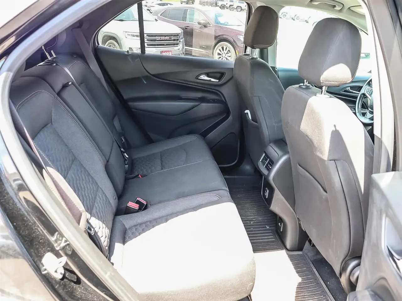 Chevrolet Equinox снимка Chevrolet Equinox