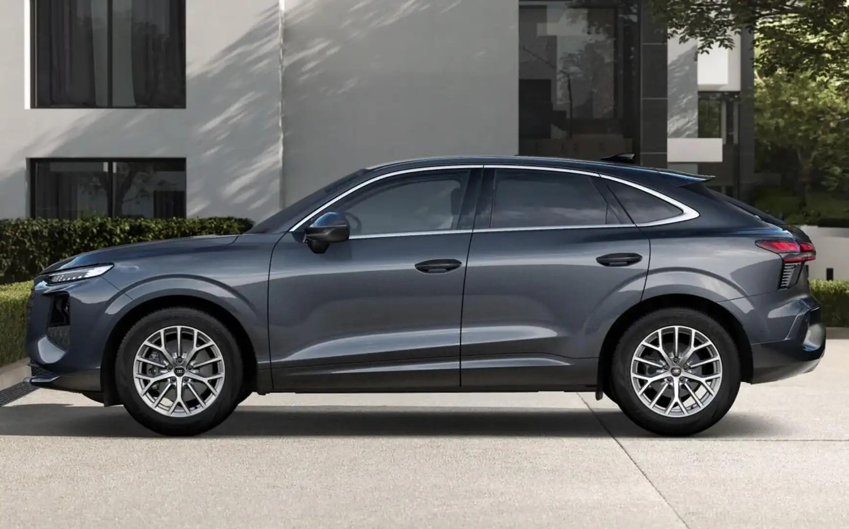 Audi Q3 Sportback quattro Tech LED+ 18Z Keyl KlimaP 142... Grau - 2