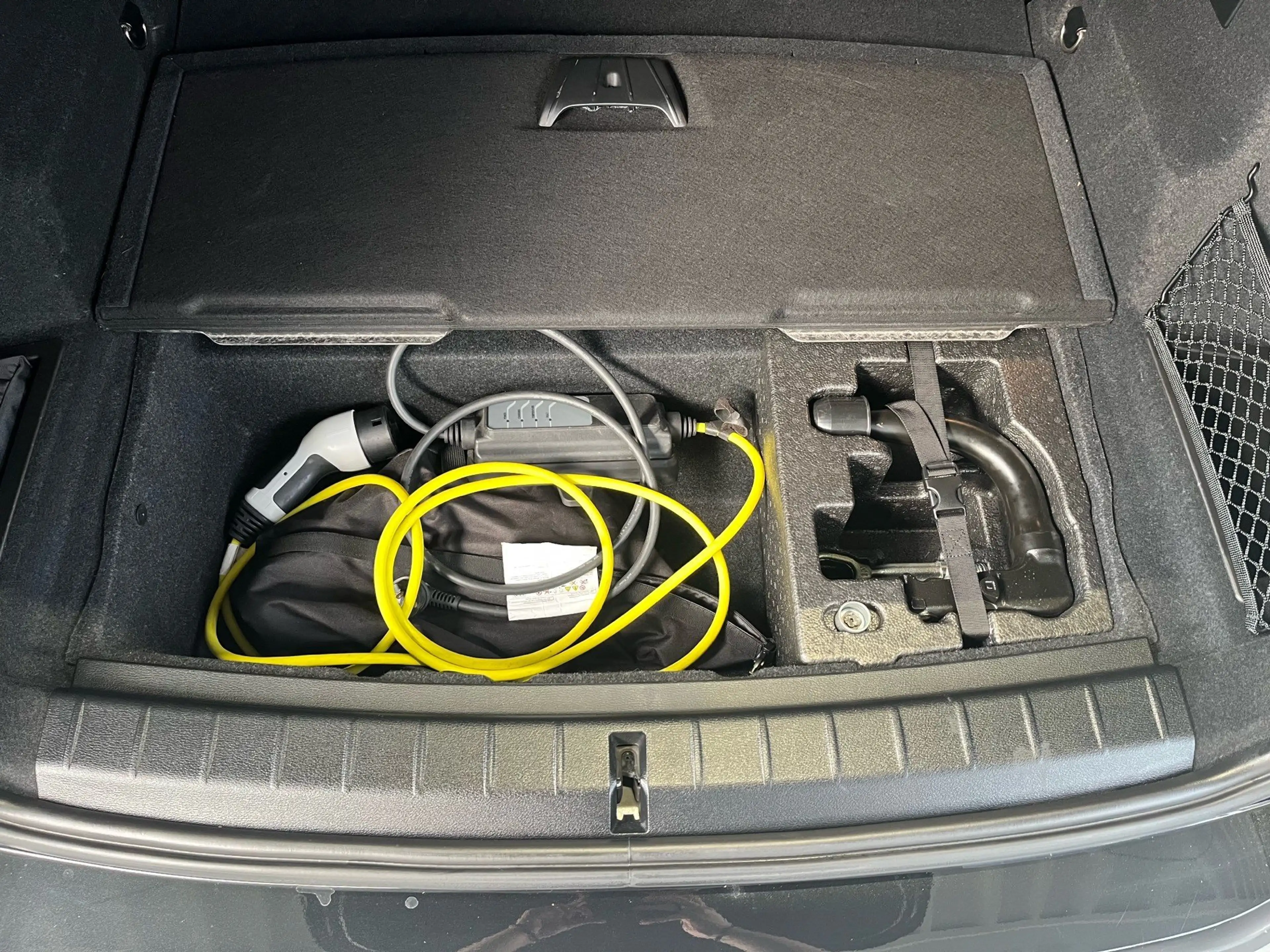 BMW X1 xDrive25e Advantage AHK/Navi/Sportsitz/RFK/Shz/LED — photo 9