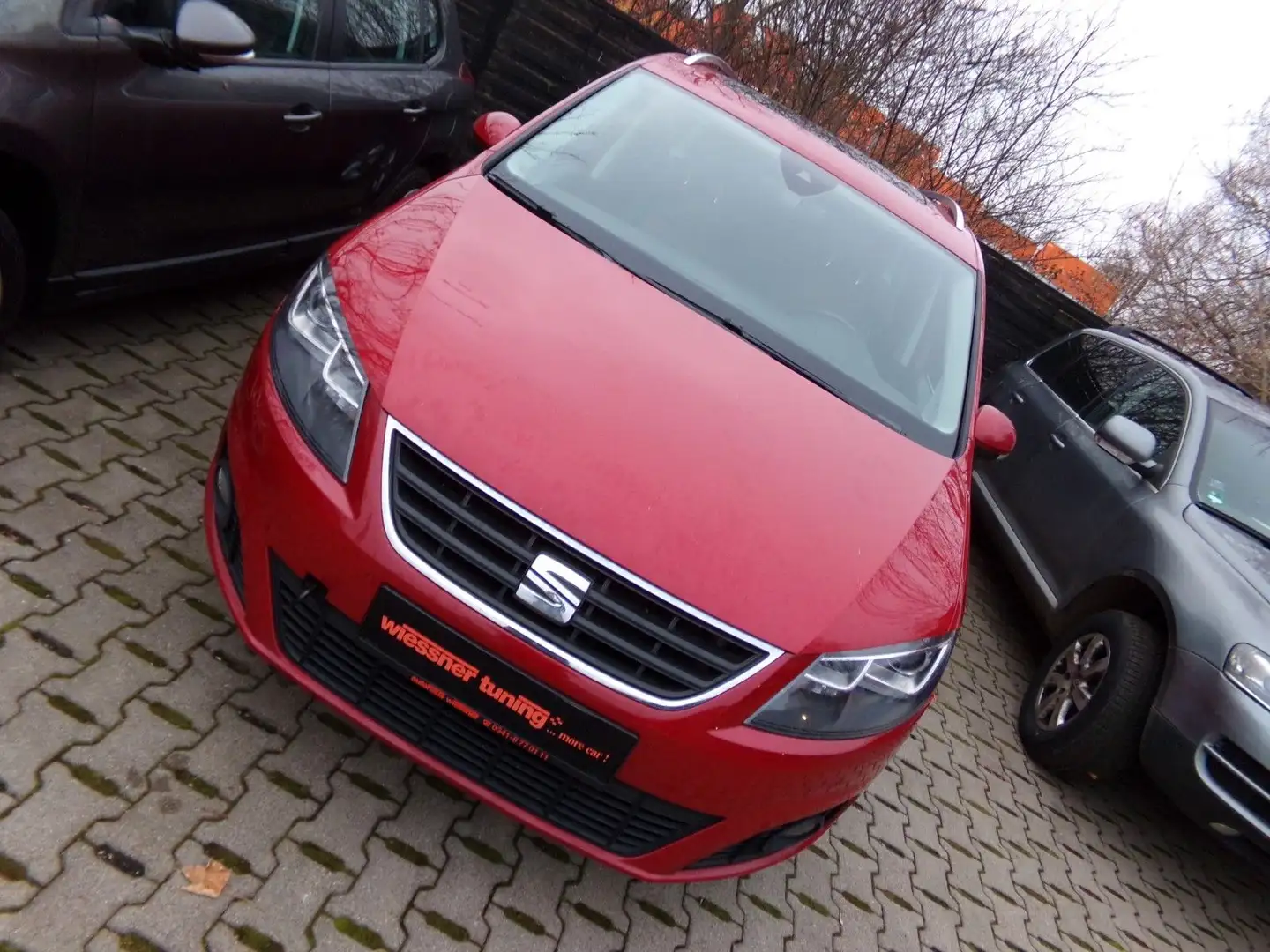 SEAT Alhambra Style Plus, 7 Sitze, DSG, Motorsschaden Rot - 1