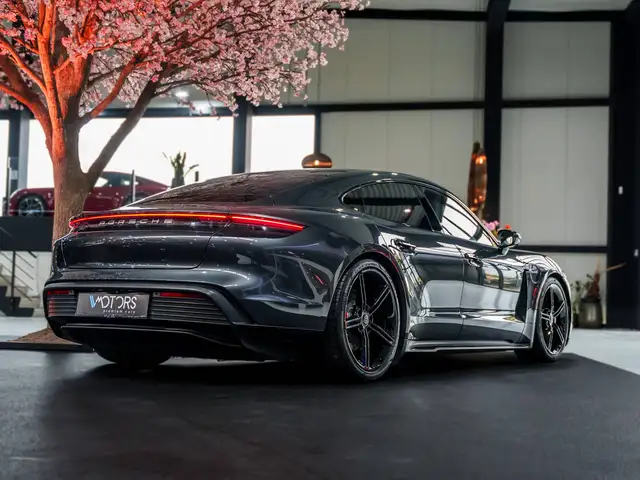 Porsche Taycan view 5