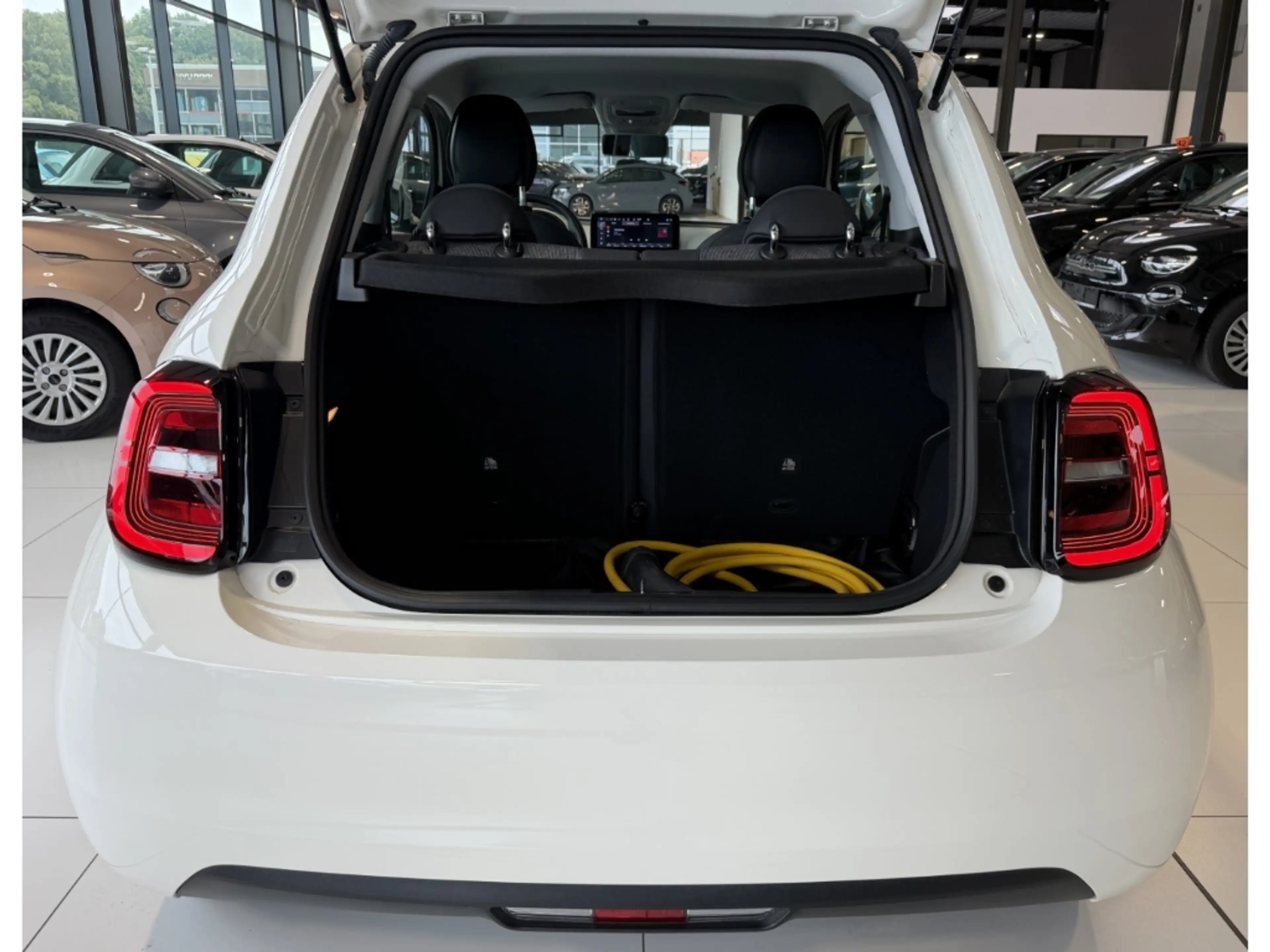 Fiat 500 e Icon *Apple Car Play *Tempomat — photo 12