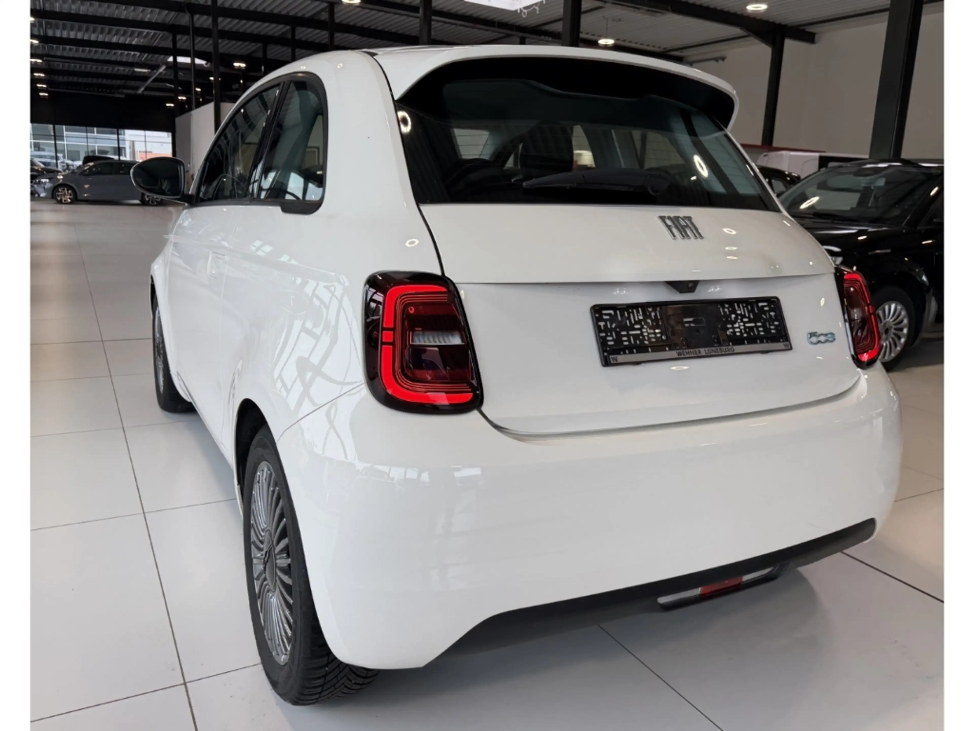 Fiat 500 e Icon *Apple Car Play *Tempomat — photo 7