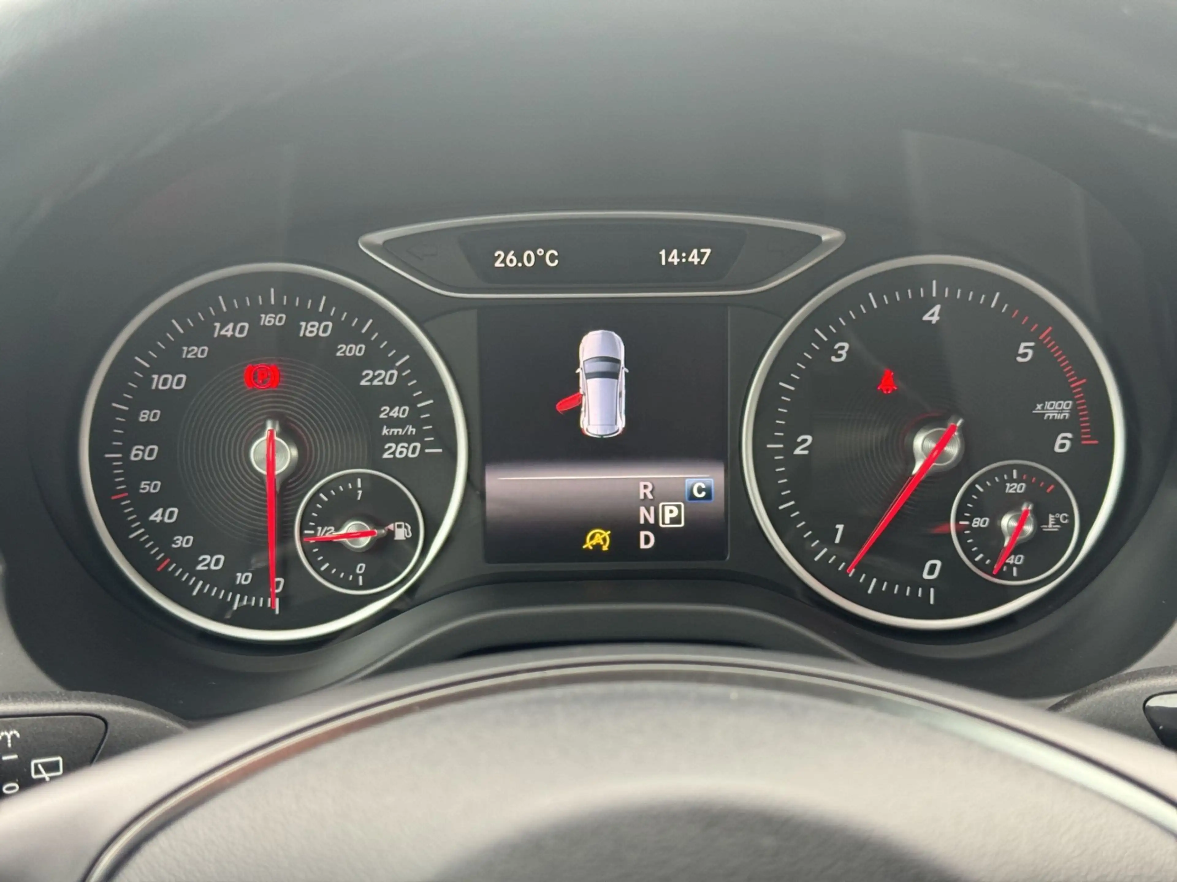 Mercedes-Benz A 200 d — photo 14