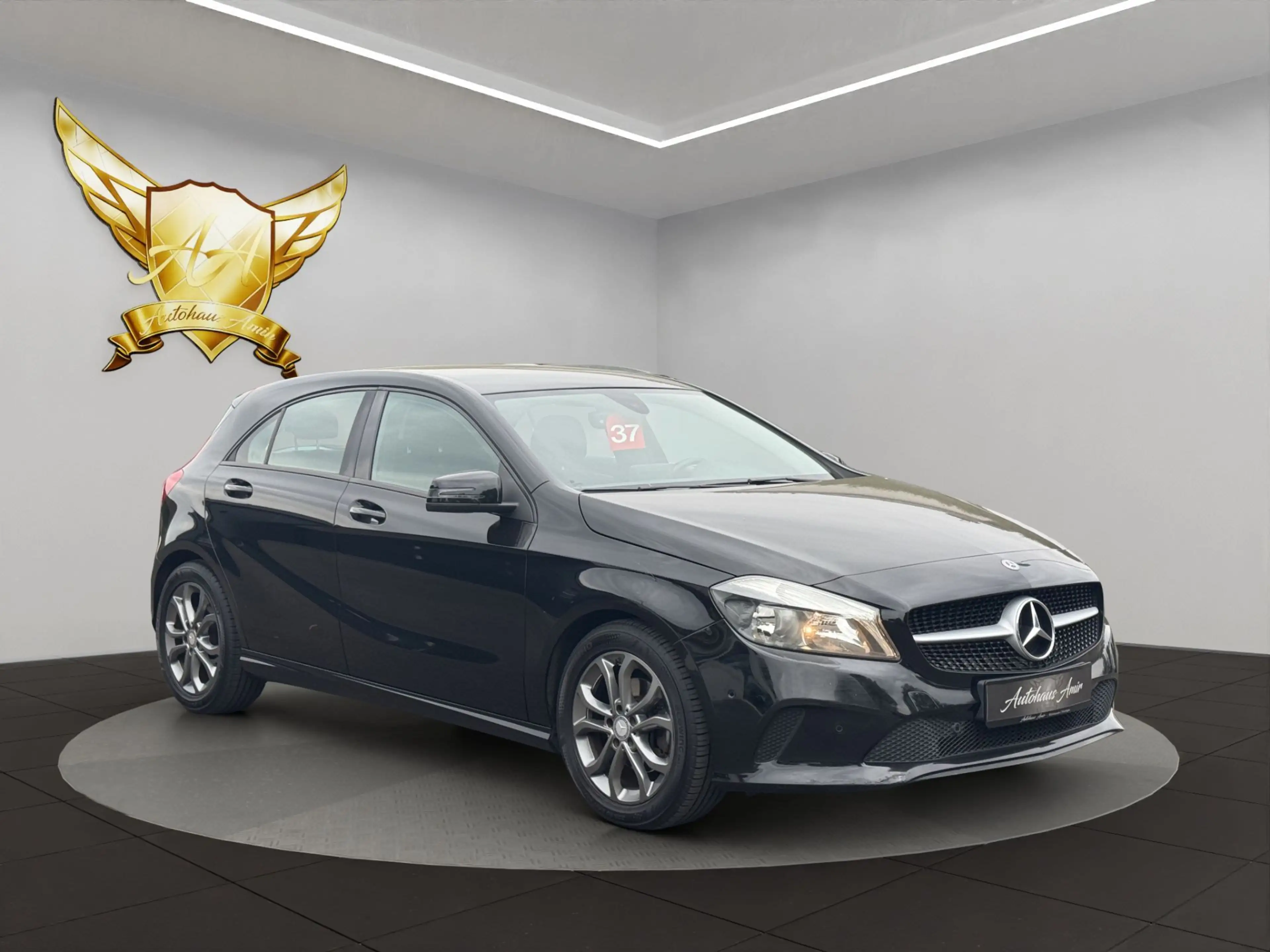 Mercedes-Benz A 200 d — photo 7