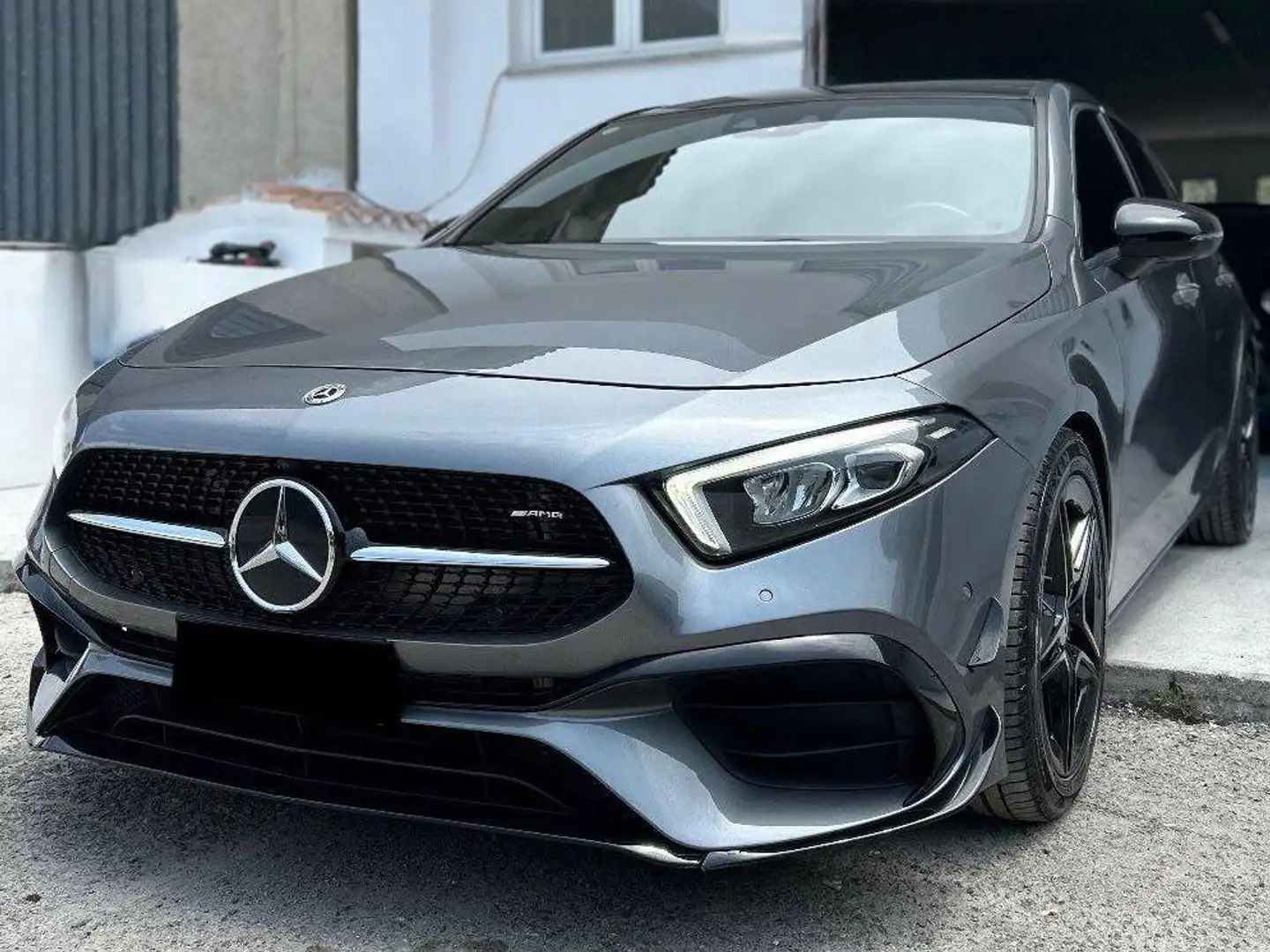 Mercedes-Benz A 180 d Premium auto Gris - 1