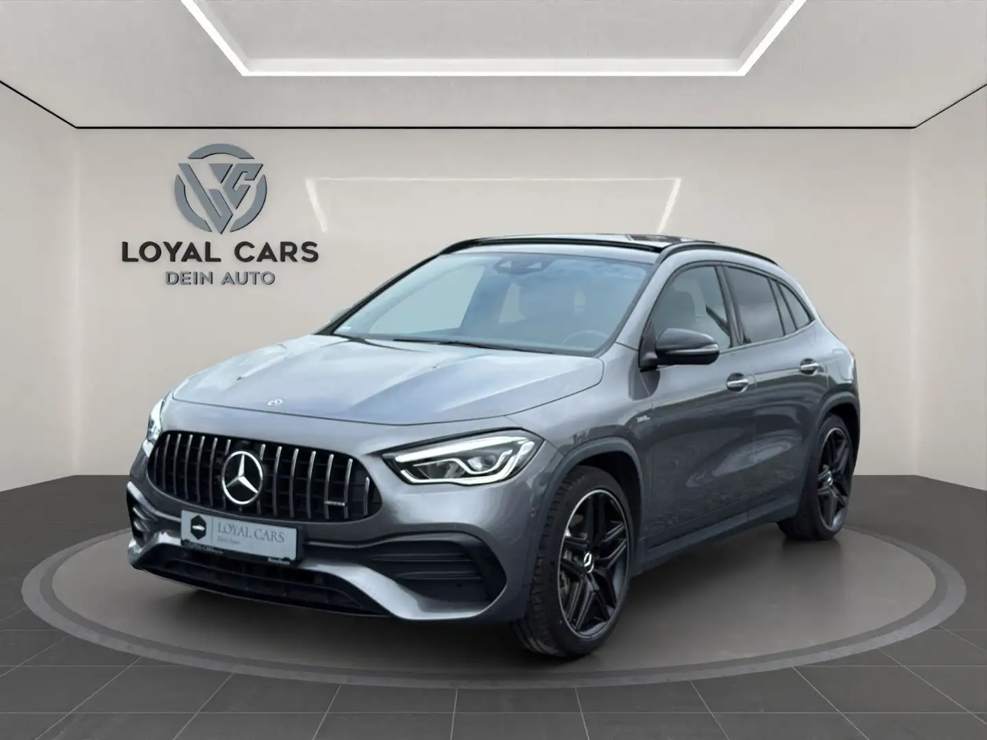 Mercedes-Benz GLA 35 AMG 4M*Wides*PANO*NAVI*LED*AMBIENTE*KAMER Gris - 1