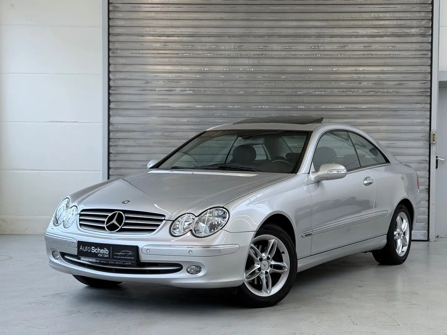 Mercedes-Benz CLK 200 CGI ELEGANCE*GSD*Vollleder*SHZ*PDC* Silber - 1