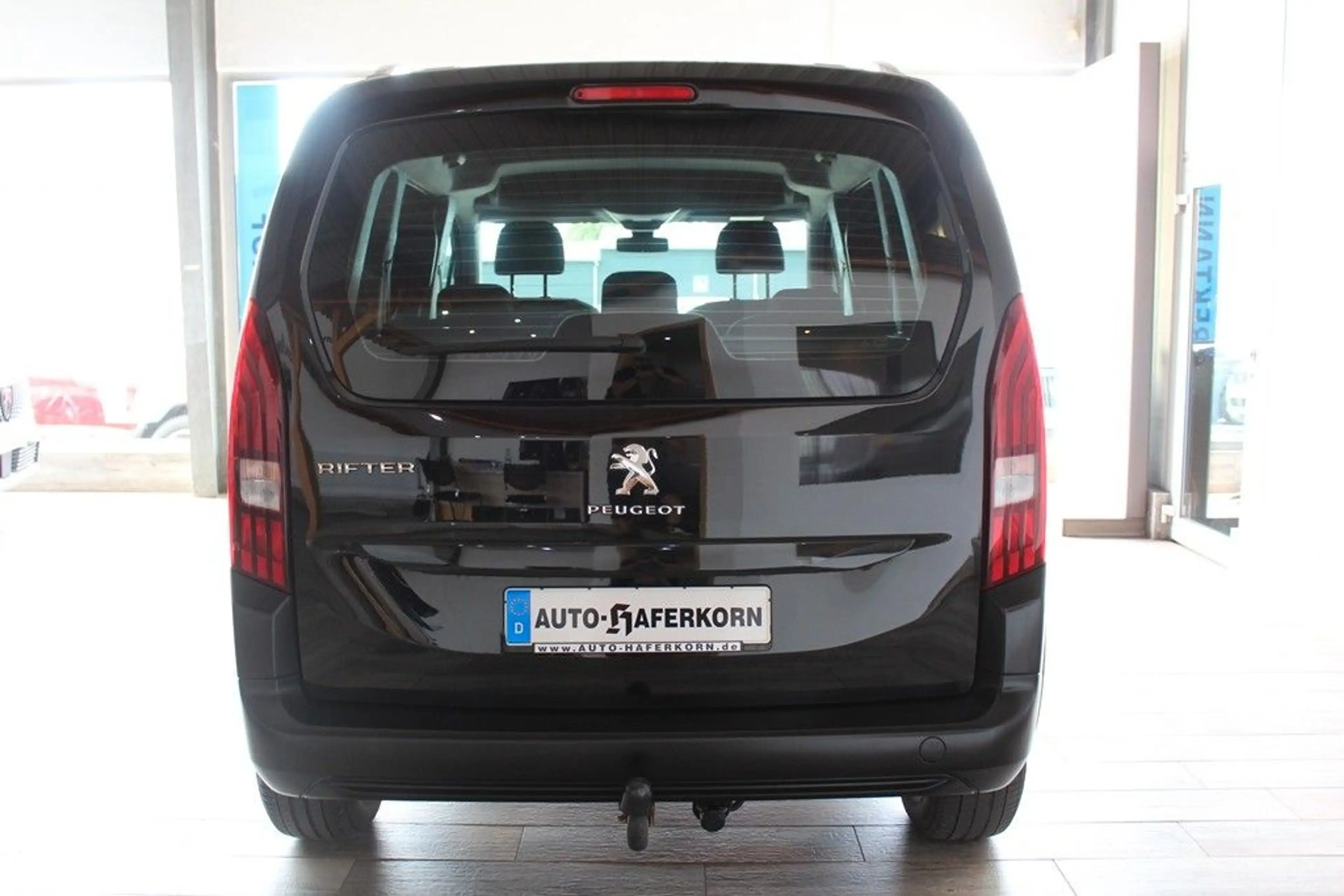 Peugeot Rifter L1 Active 1.2 PureTech 110*DAB*AHZV* — photo 8