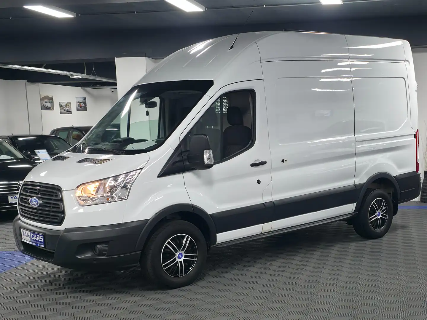 Ford Transit 2.0 TDCi L2H3 *IDEAL VAN AMENAGE* INSTALATION 220V Blanc - 1
