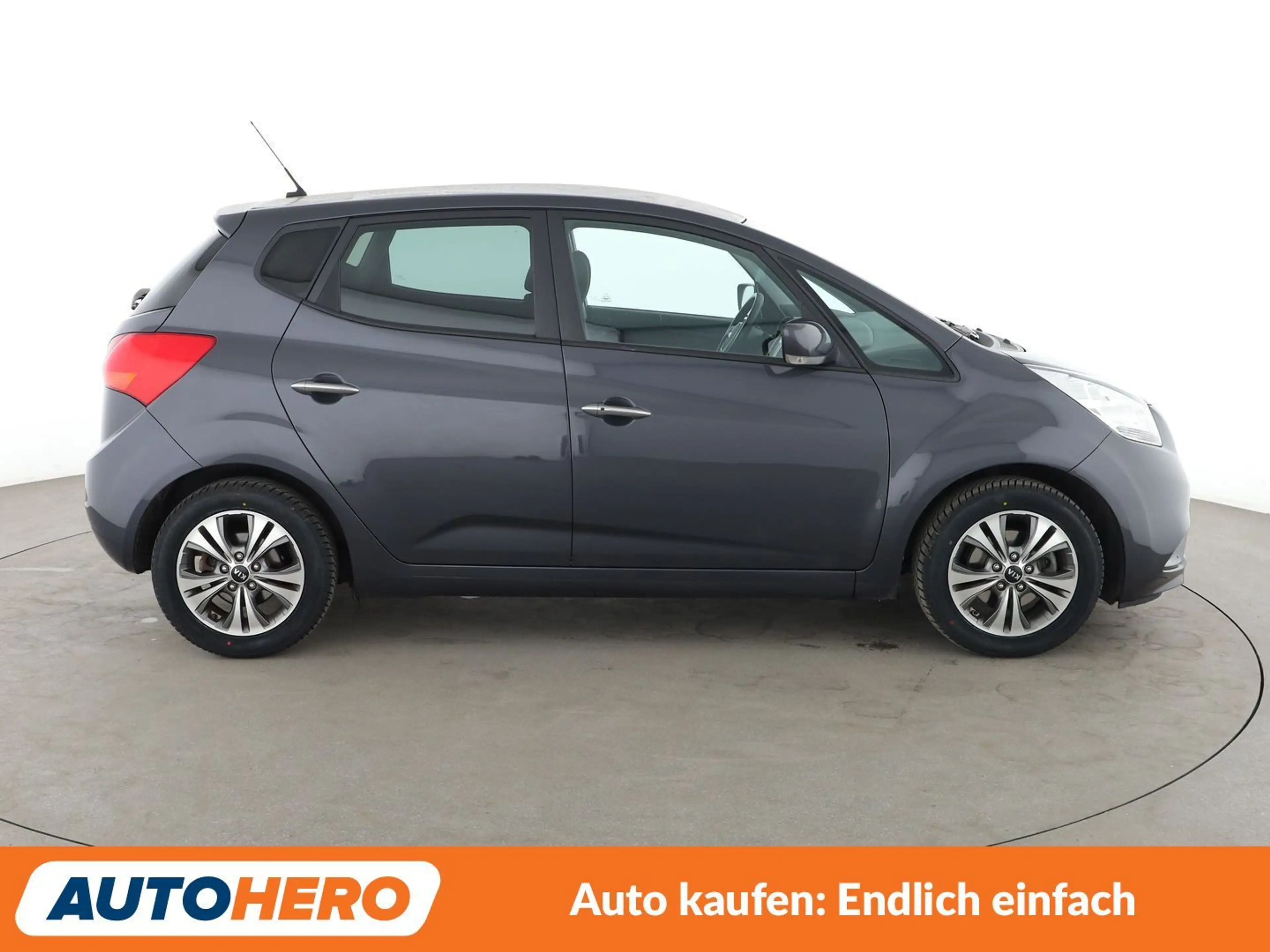 Kia Venga 1.4 Dream Team*NAVI*CAM*PDC*SHZ*KLIMA* — photo 7