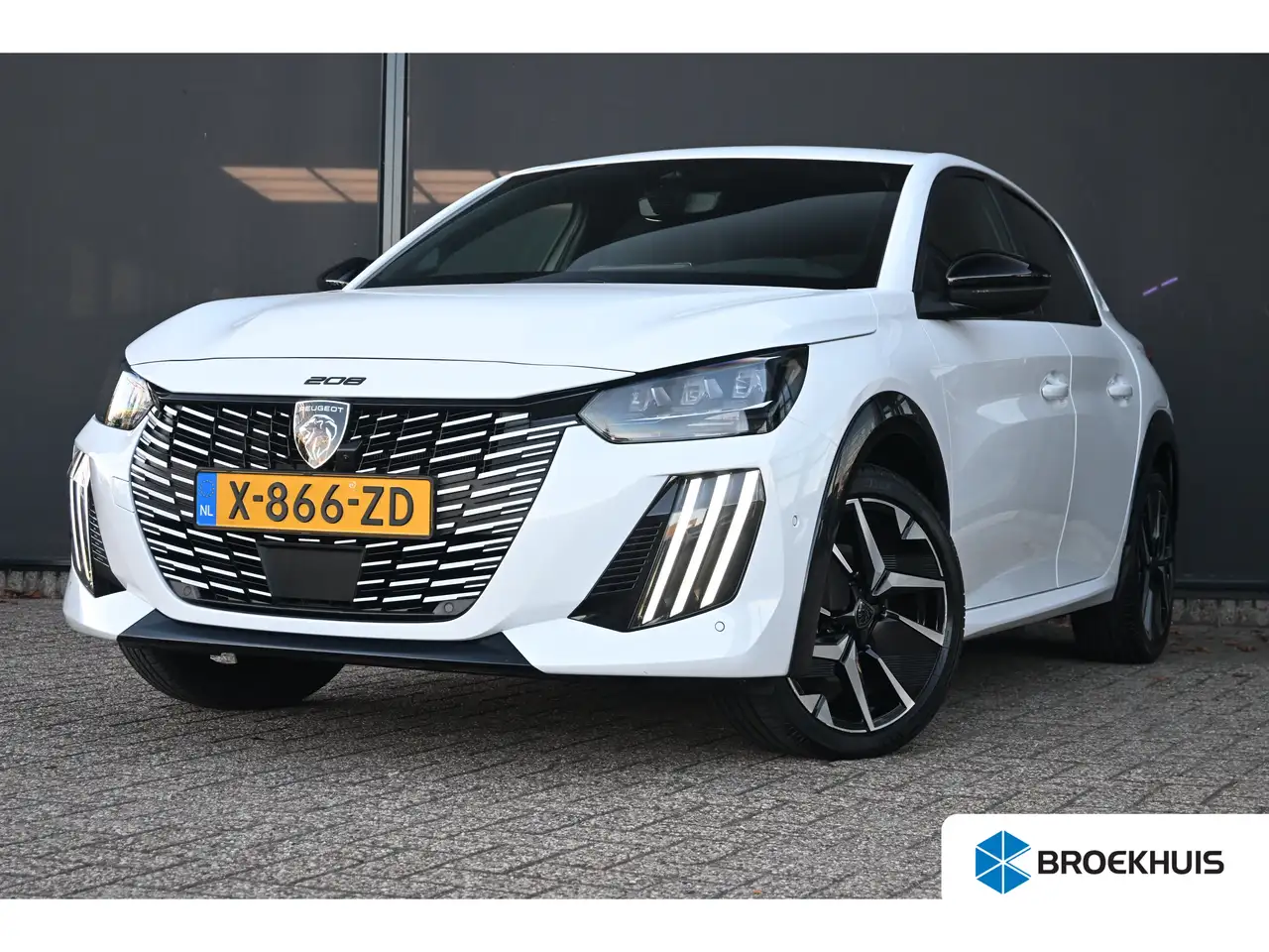 Peugeot e-208