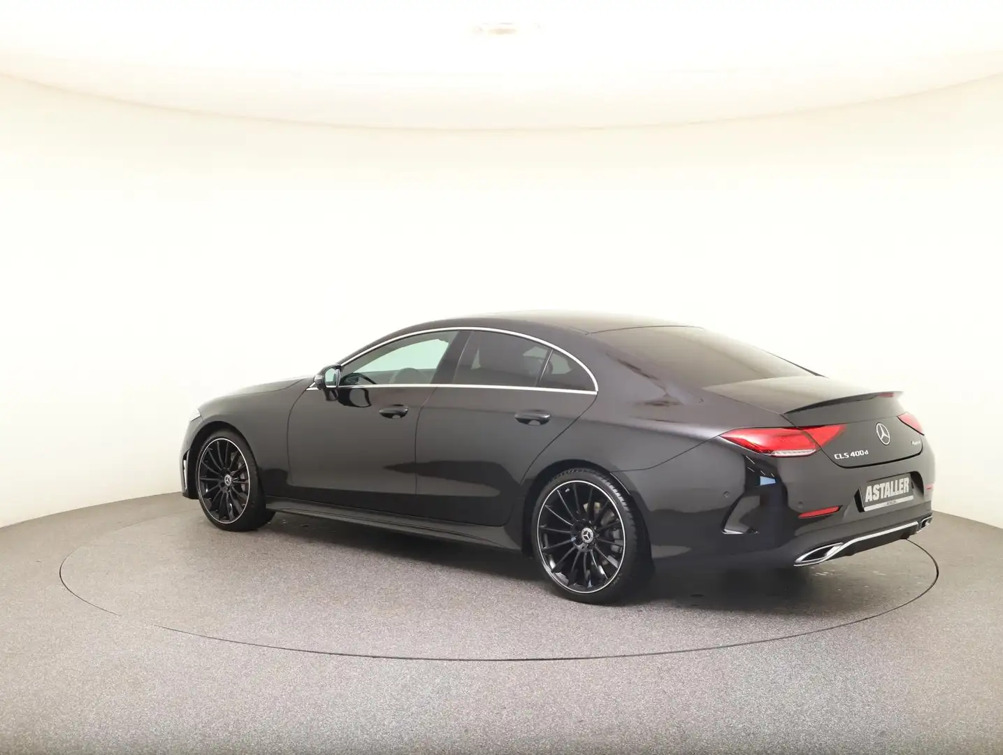 Mercedes-Benz CLS 400 d 4M AMG Line 2x+SHD+Sound+Multibea+Wide Černá - 2