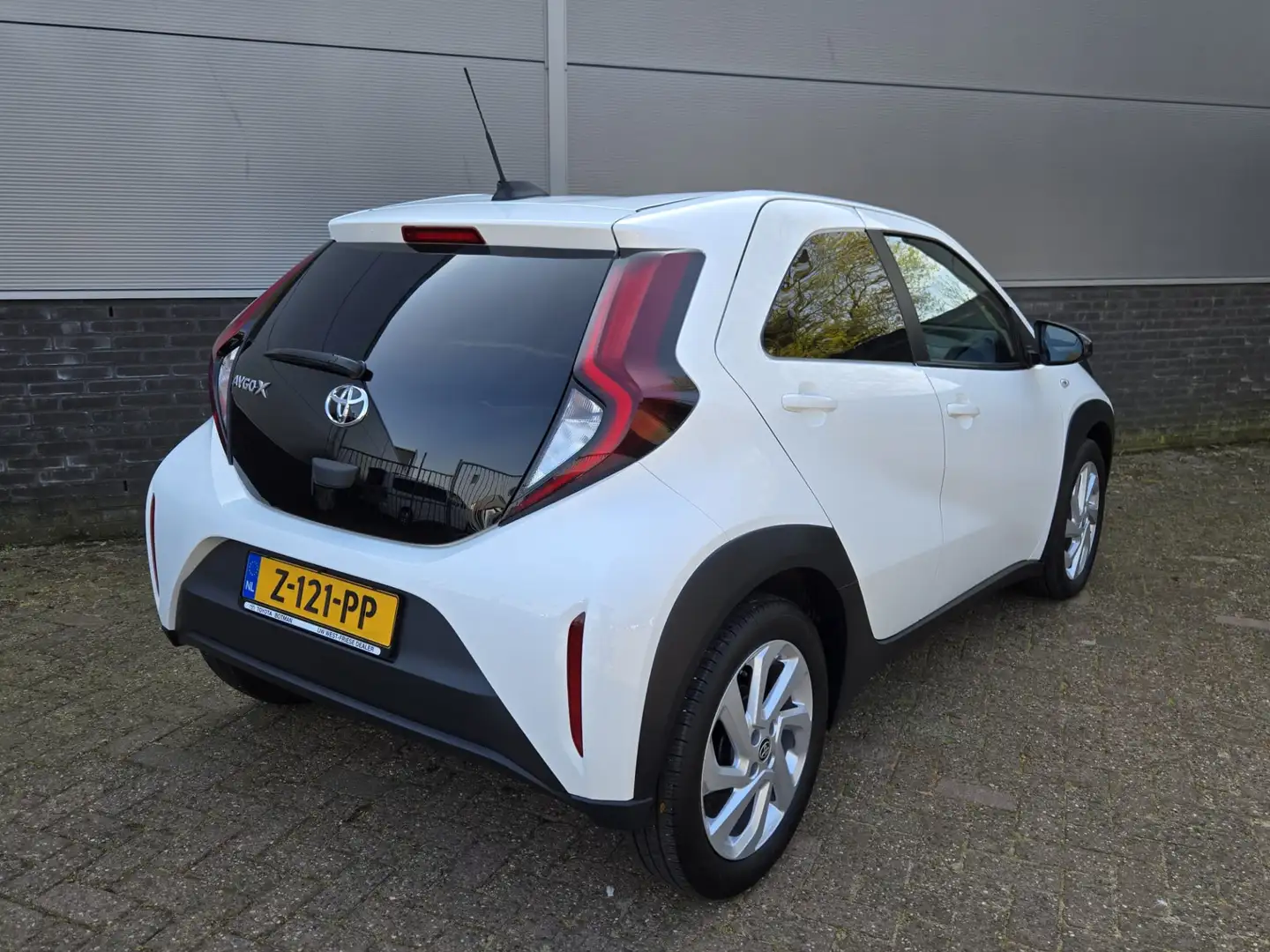 Toyota Aygo X 1.0 VVT-i MT first, Stoelverwarming Blanc - 2