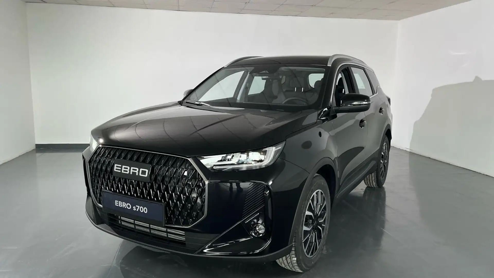 Ebro s700 1.6 TGDI 7DCT Comfort FWD Negro - 2