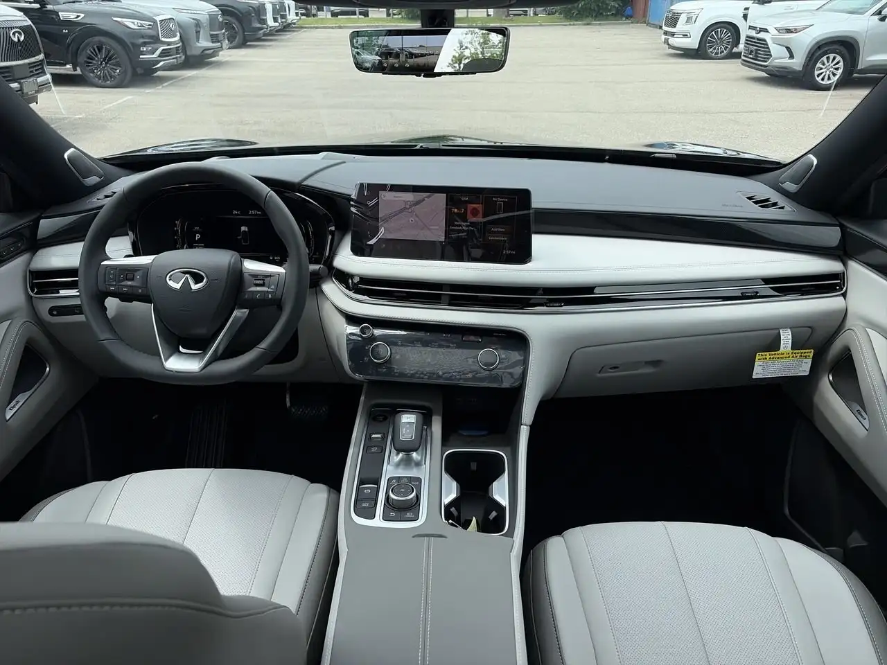 Infiniti снимка Infiniti