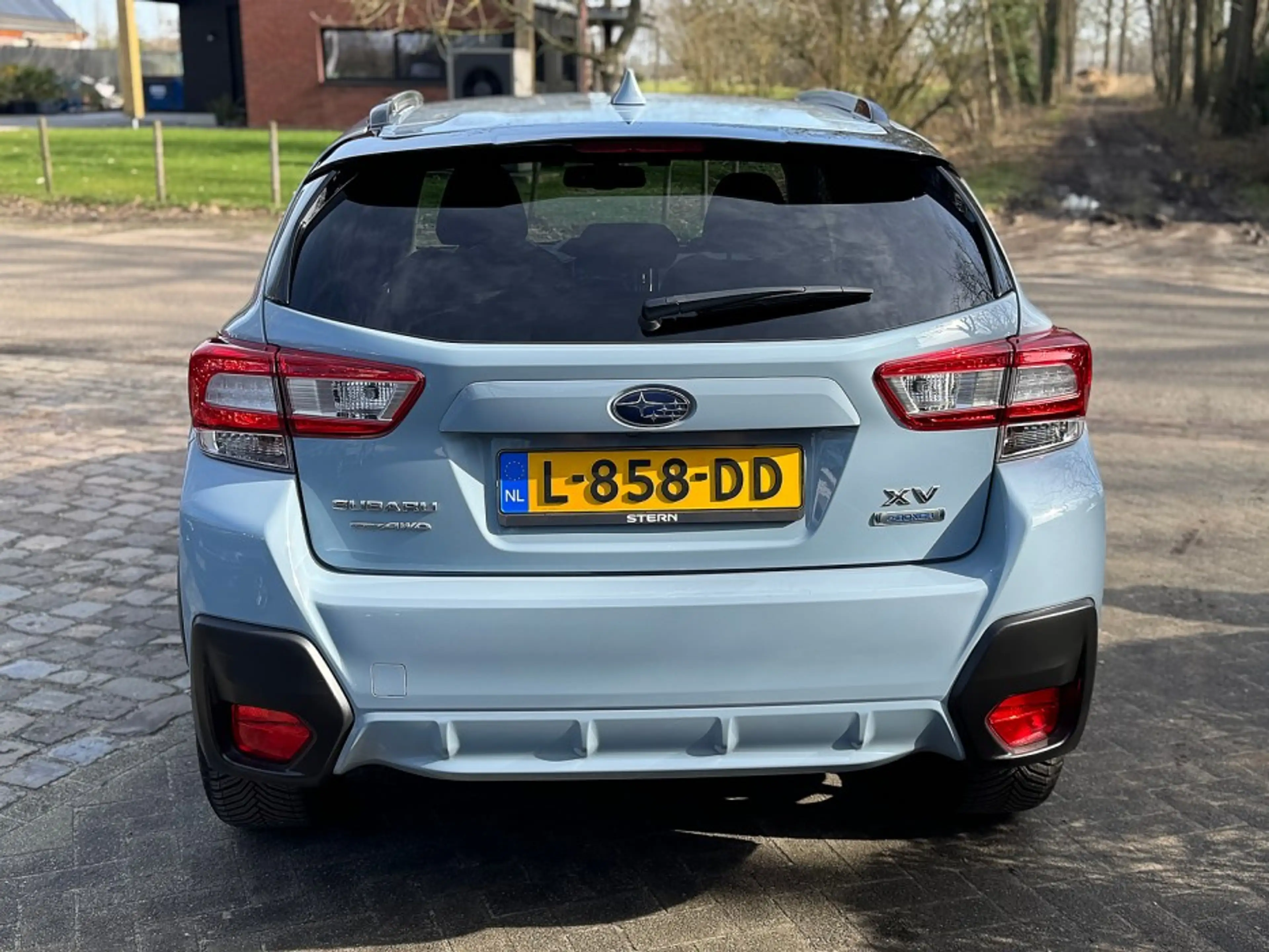 Subaru XV 2.0i autom AWD e-BOXER Luxury ecc,led,navi,lmv,car — photo 4
