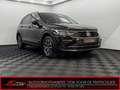 Volkswagen Tiguan 1.5 TSI Life Business Clima, Navi, Parkeersensoren Zwart - thumbnail 1