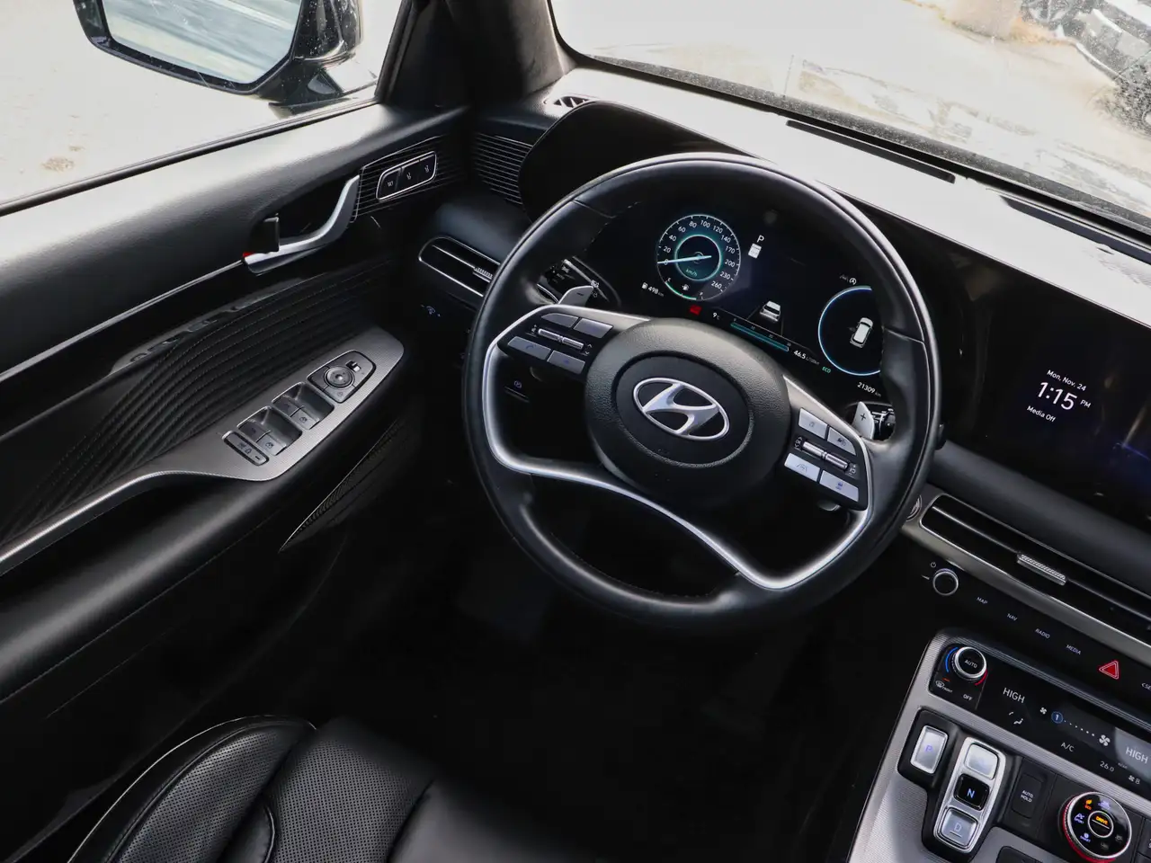 Hyundai PALISADE photo Hyundai PALISADE