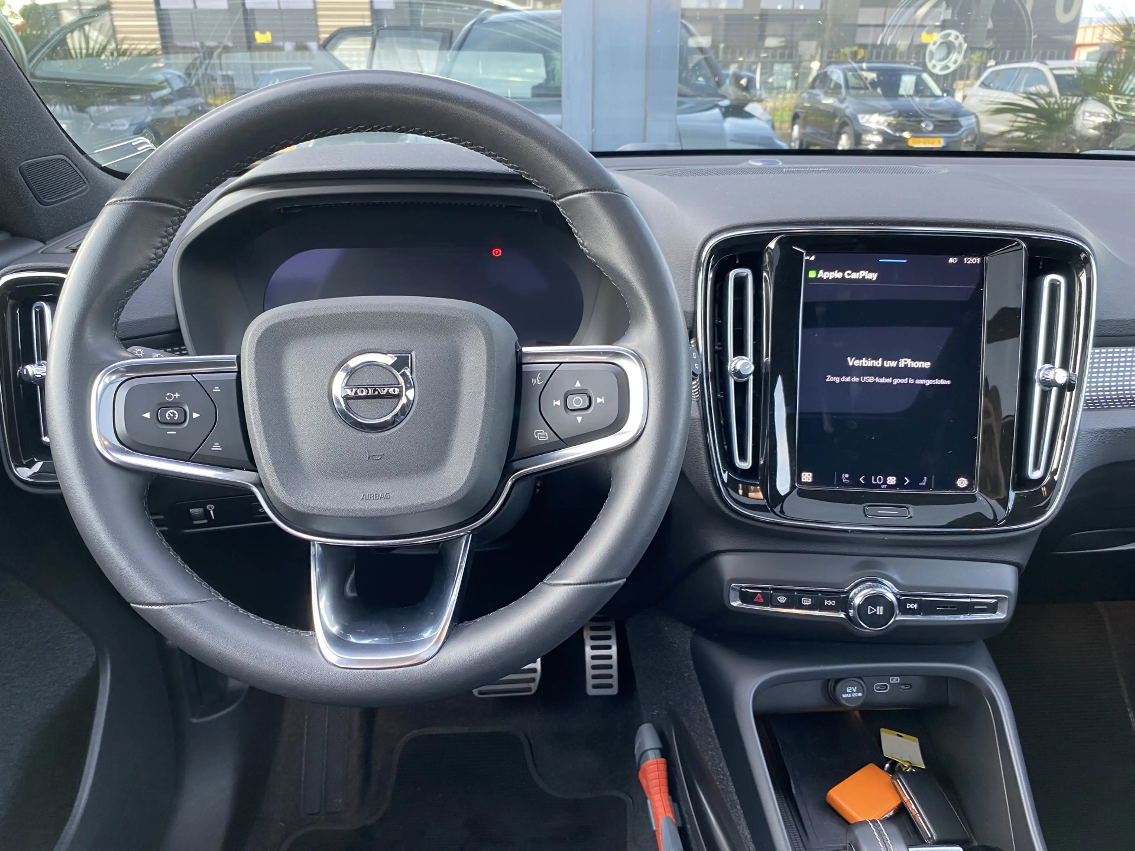 Volvo XC40 Recharge Twin Pro SOH 91.70 % Panorama Dak, 360' C — photo 18