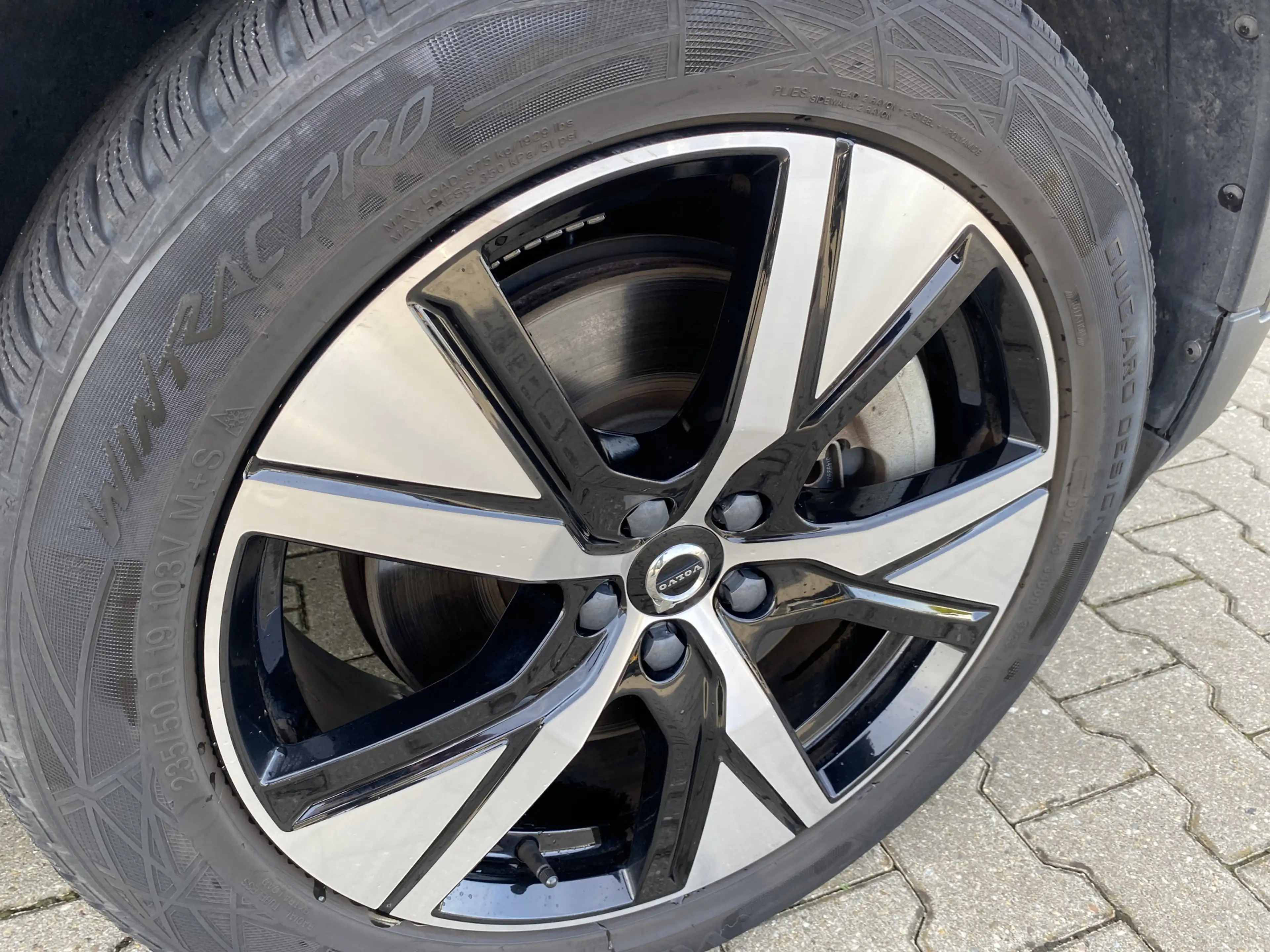 Volvo XC40 Recharge Twin Pro SOH 91.70 % Panorama Dak, 360' C — photo 9