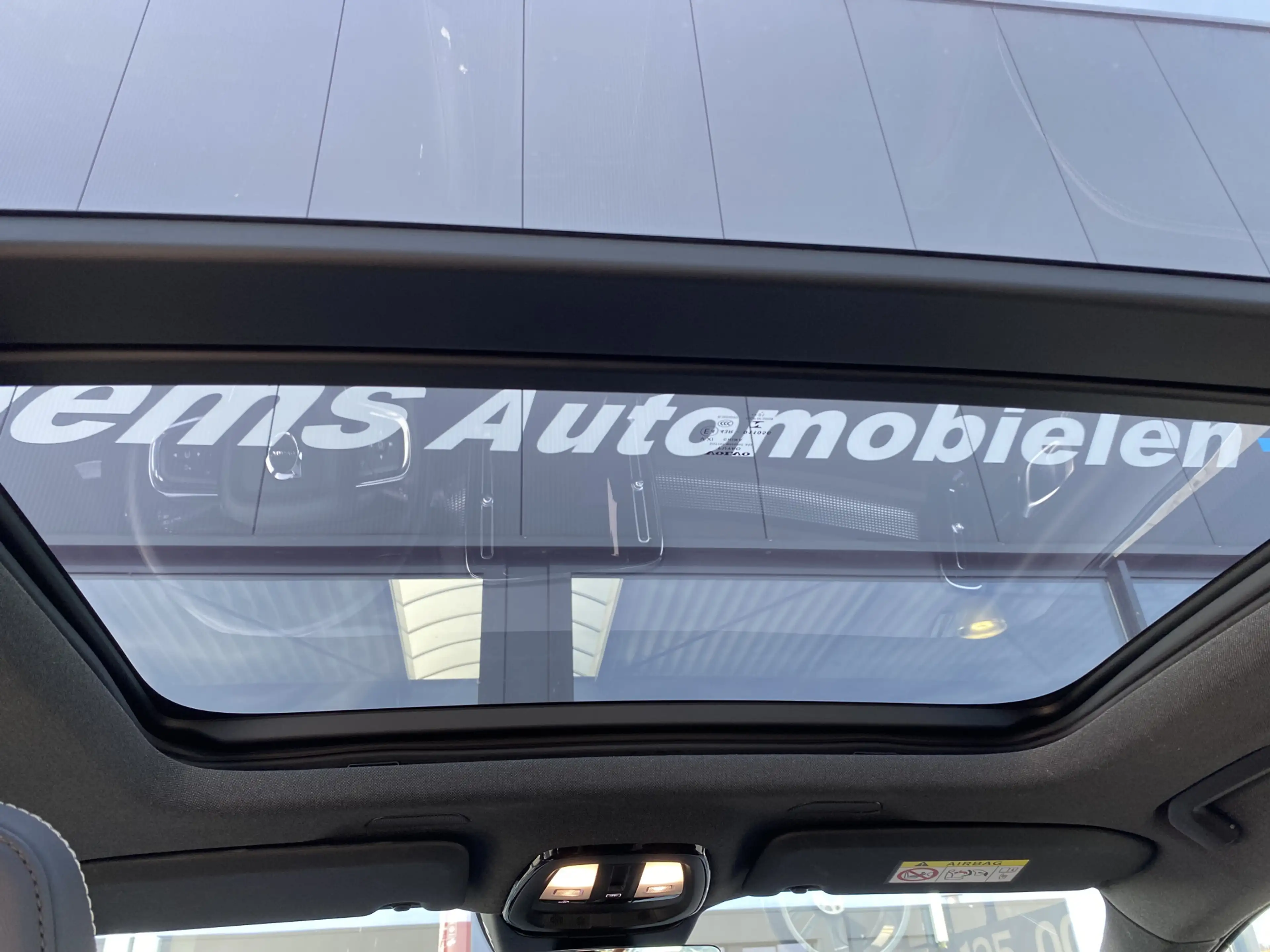 Volvo XC40 Recharge Twin Pro SOH 91.70 % Panorama Dak, 360' C — photo 17