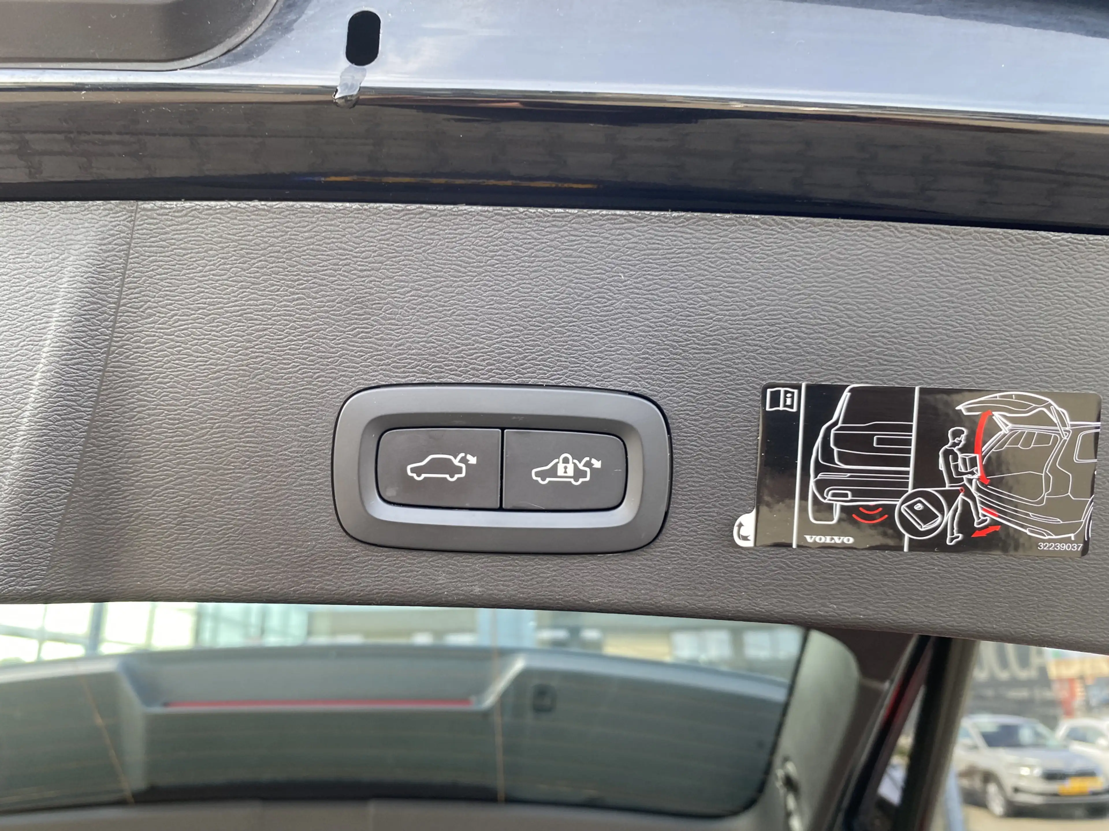 Volvo XC40 Recharge Twin Pro SOH 91.70 % Panorama Dak, 360' C — photo 26