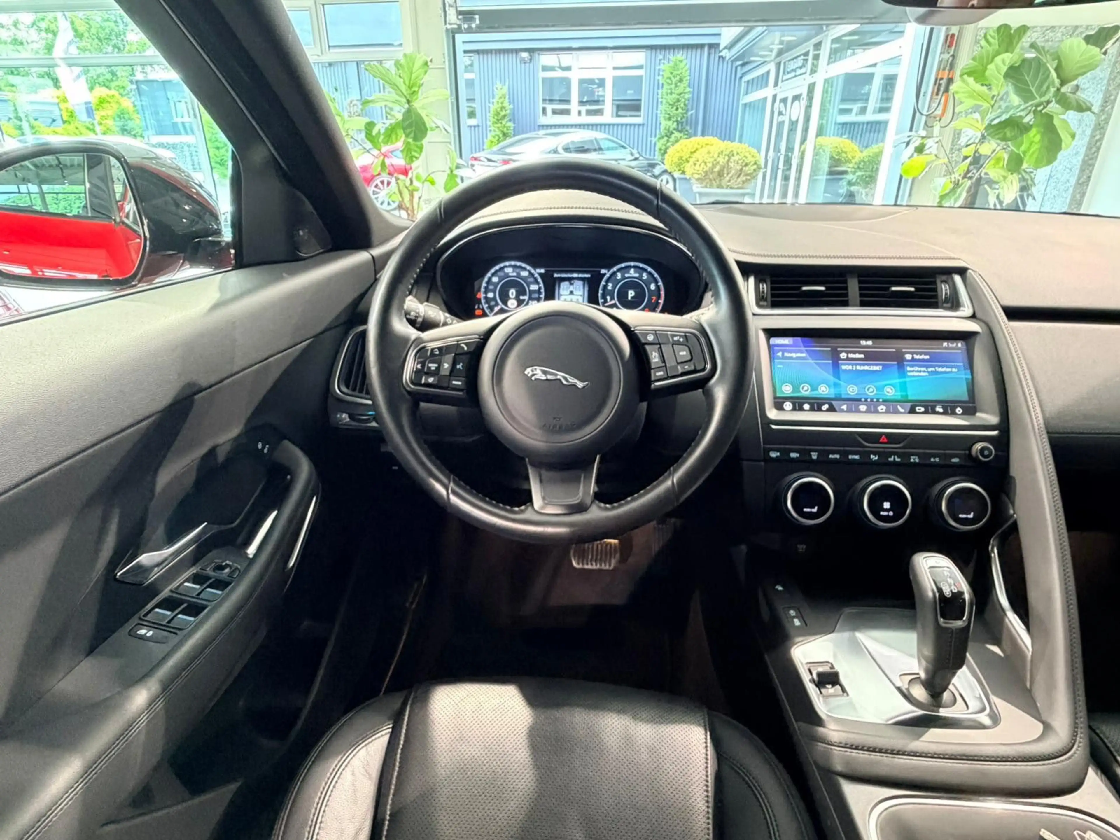 Jaguar E-Pace E-PACE S AWD*AHK*R.KAMERA*VIRTUAL*20"*STANDHZG. — photo 9